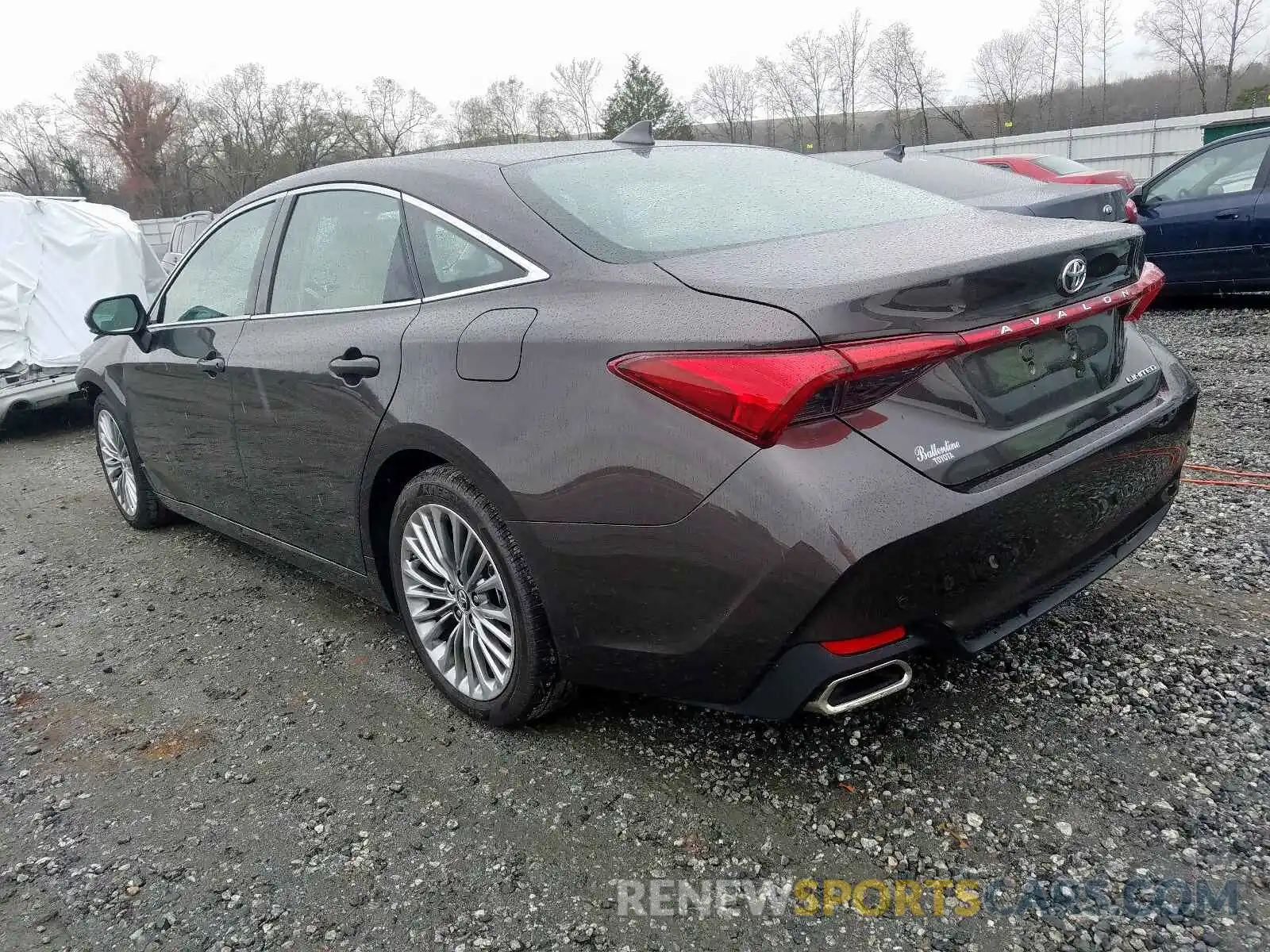 3 Photograph of a damaged car 4T1BZ1FB8KU030691 TOYOTA AVALON 2019