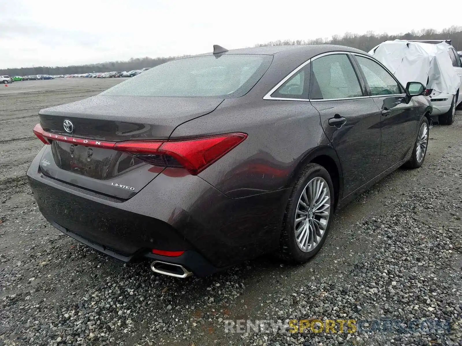 4 Photograph of a damaged car 4T1BZ1FB8KU030691 TOYOTA AVALON 2019