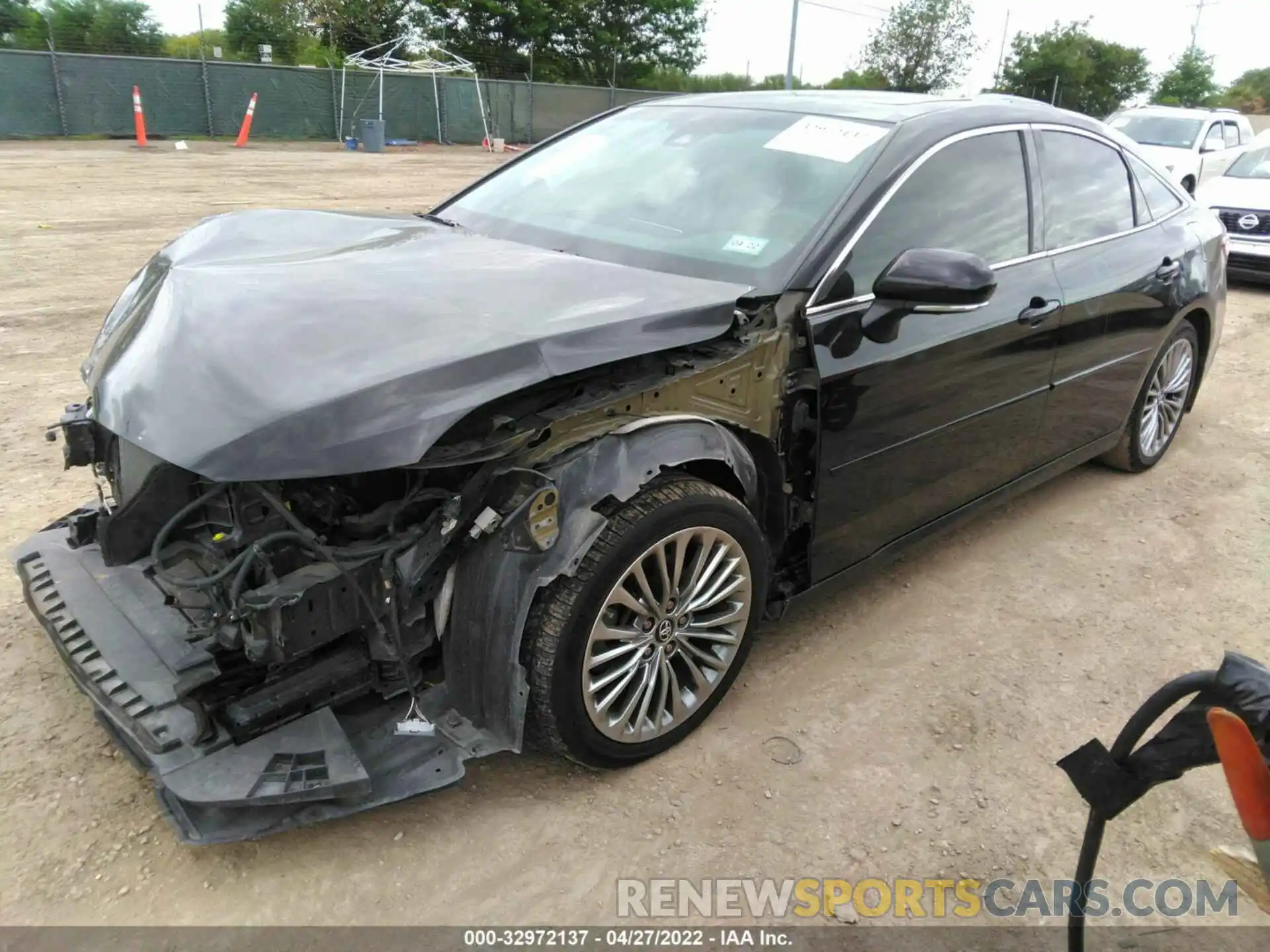 2 Photograph of a damaged car 4T1BZ1FB8KU032294 TOYOTA AVALON 2019