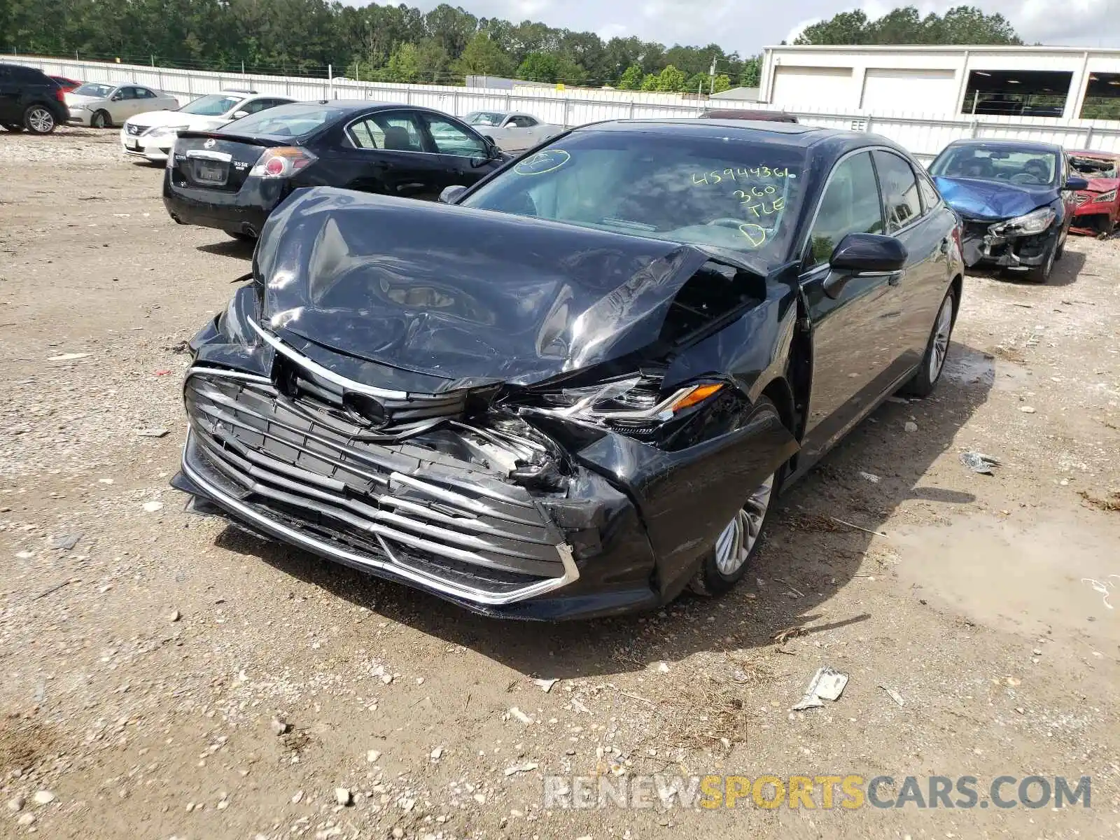 2 Photograph of a damaged car 4T1BZ1FB8KU033154 TOYOTA AVALON 2019