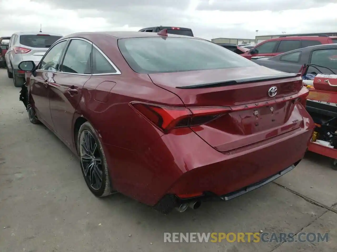 3 Photograph of a damaged car 4T1BZ1FB8KU033395 TOYOTA AVALON 2019