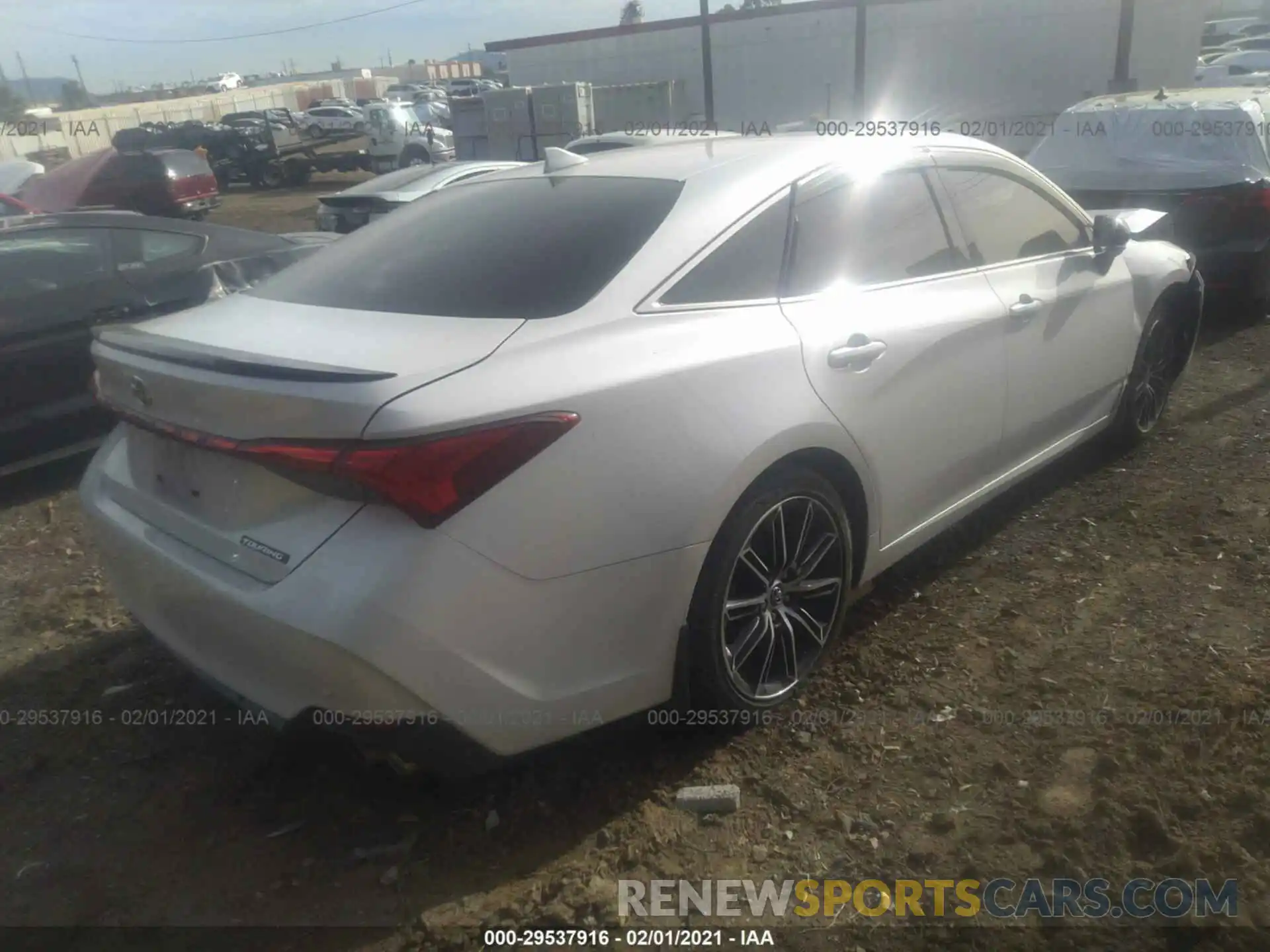 4 Фотография поврежденного автомобиля 4T1BZ1FB8KU033493 TOYOTA AVALON 2019