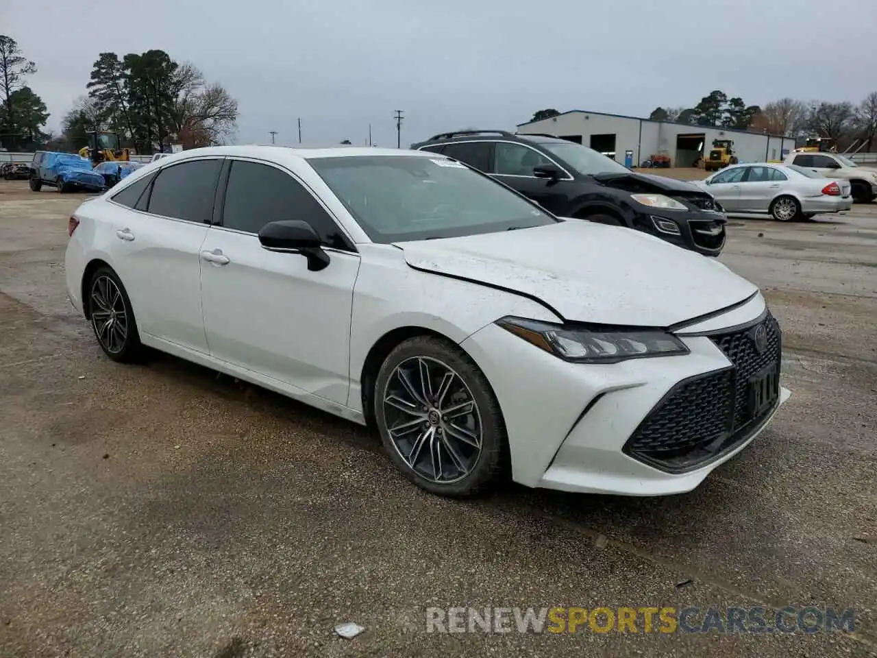 4 Photograph of a damaged car 4T1BZ1FB8KU034885 TOYOTA AVALON 2019