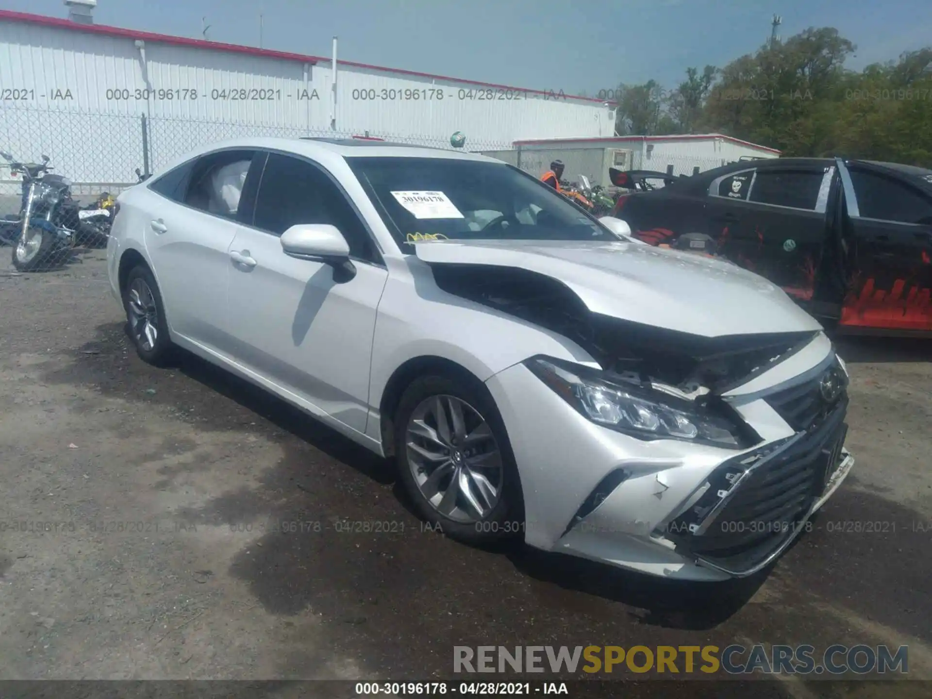 1 Photograph of a damaged car 4T1BZ1FB8KU034952 TOYOTA AVALON 2019