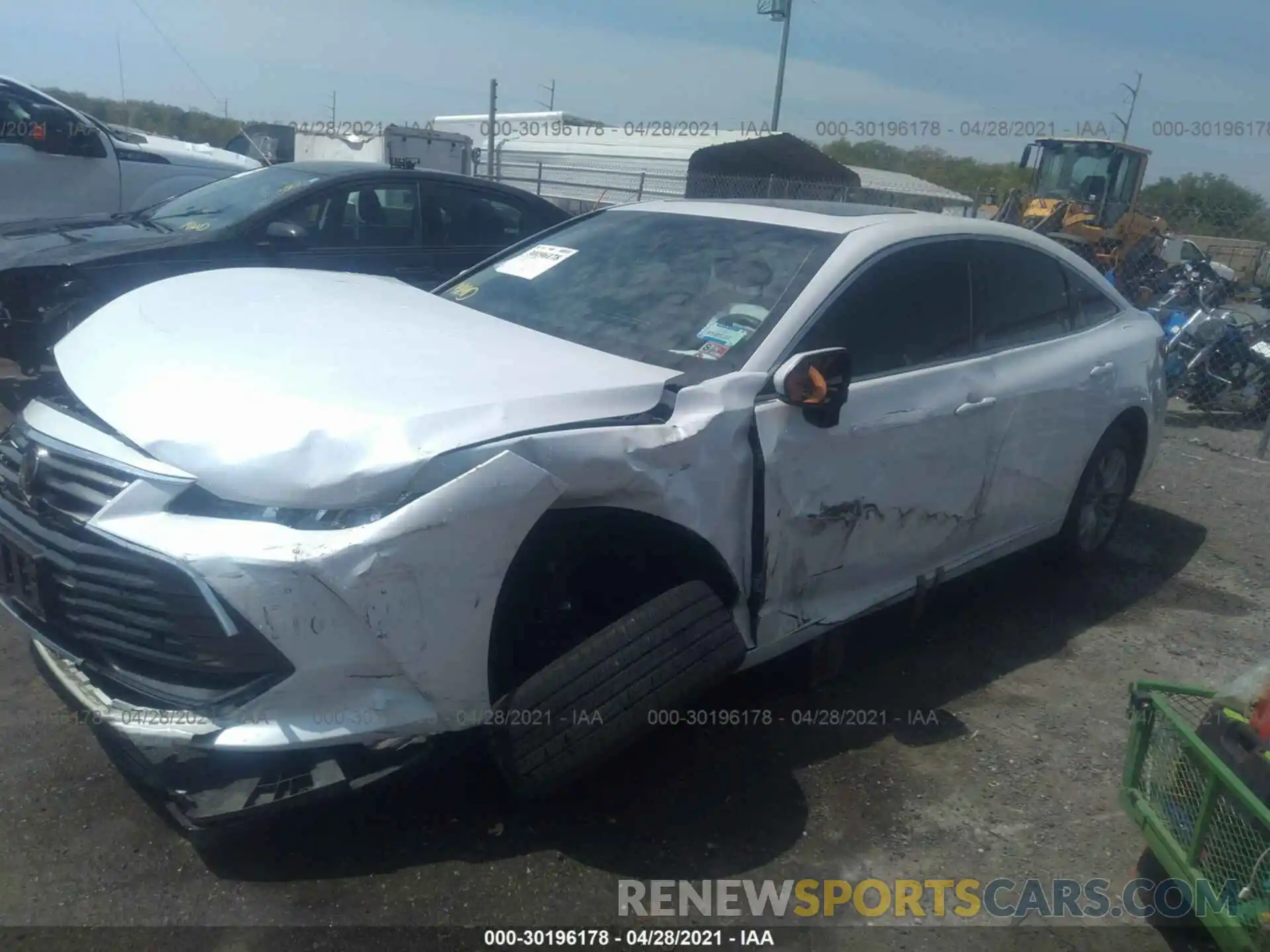 2 Photograph of a damaged car 4T1BZ1FB8KU034952 TOYOTA AVALON 2019