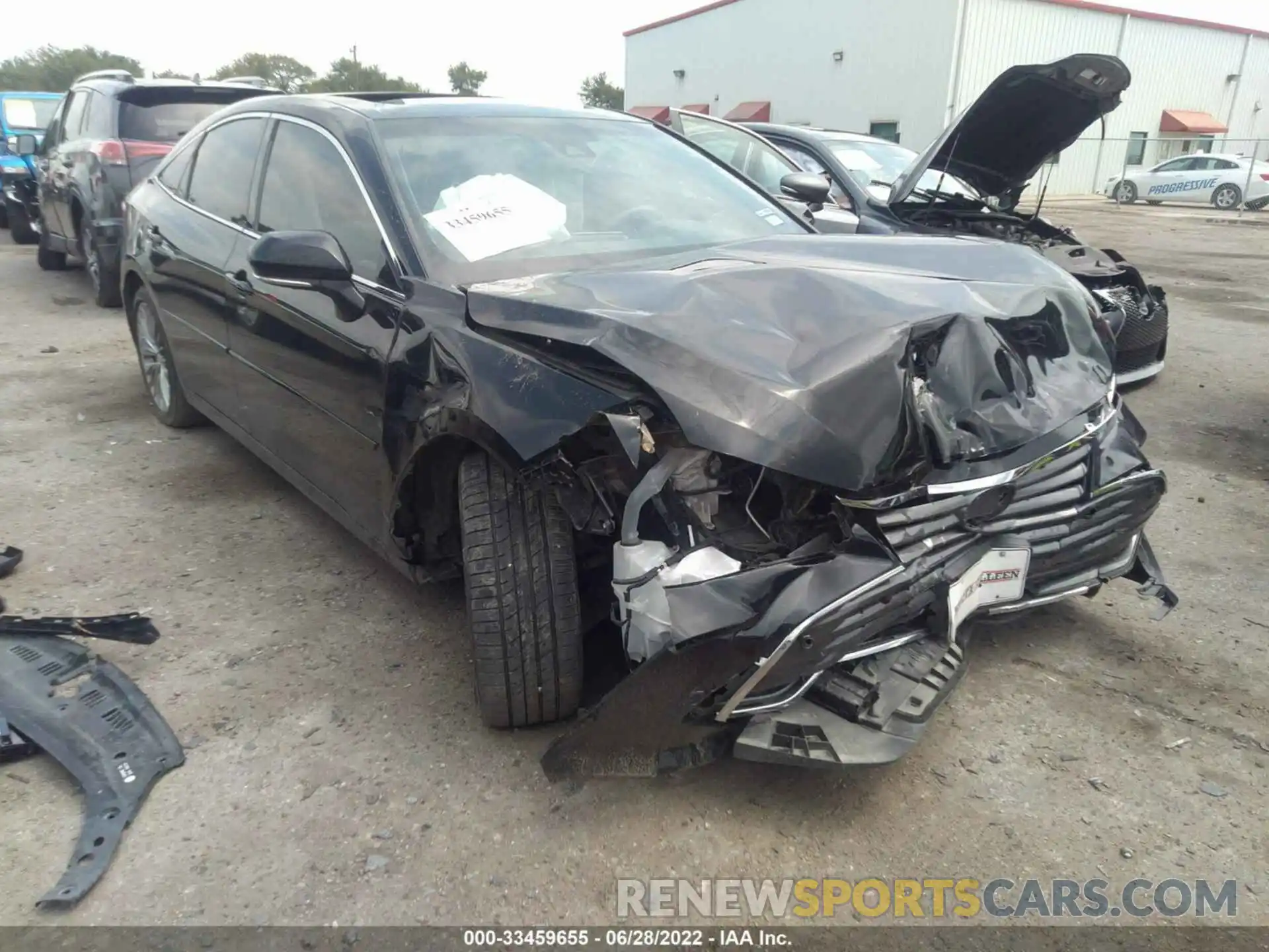 1 Photograph of a damaged car 4T1BZ1FB8KU036068 TOYOTA AVALON 2019