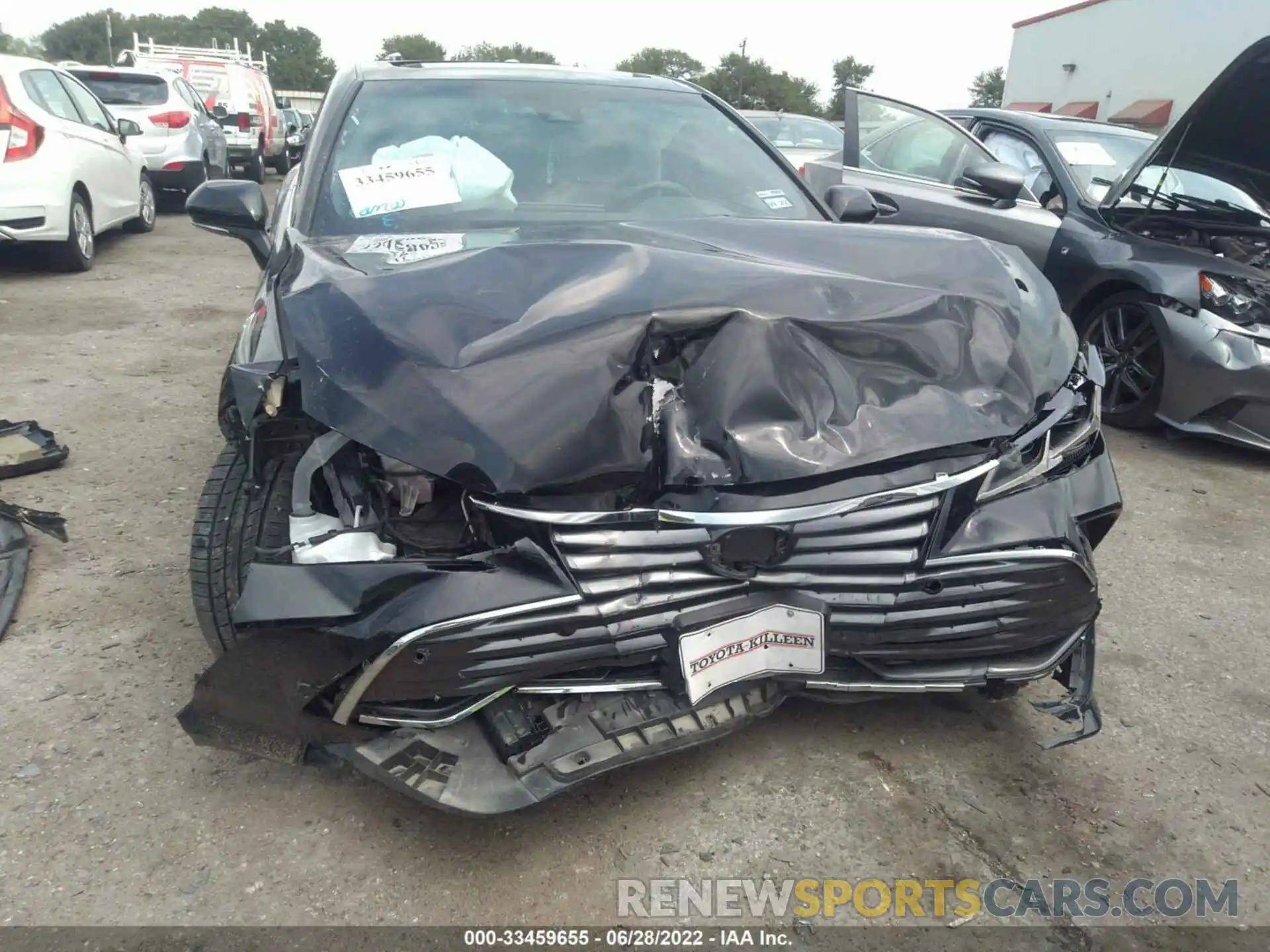 6 Photograph of a damaged car 4T1BZ1FB8KU036068 TOYOTA AVALON 2019