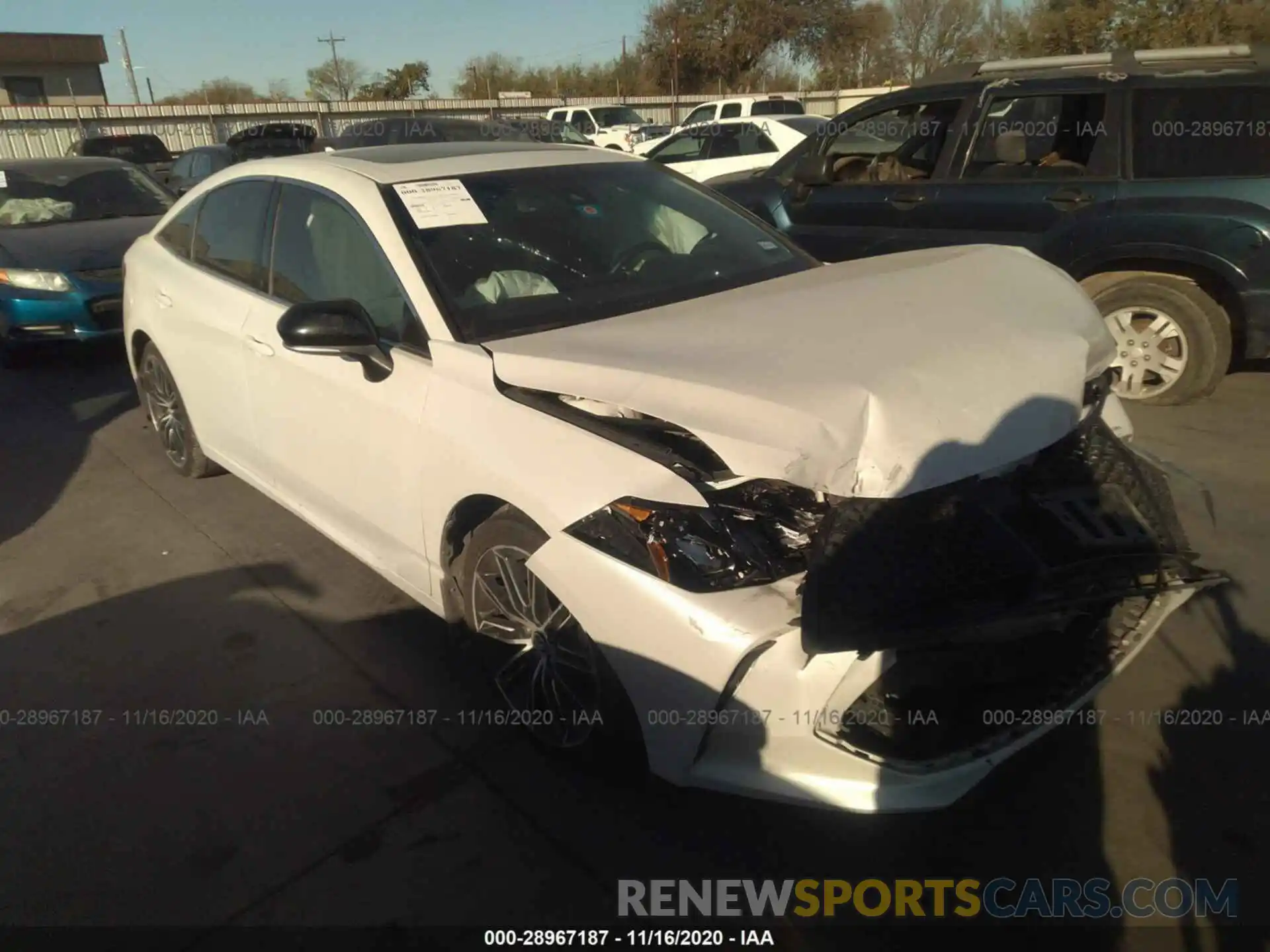 1 Photograph of a damaged car 4T1BZ1FB8KU037771 TOYOTA AVALON 2019