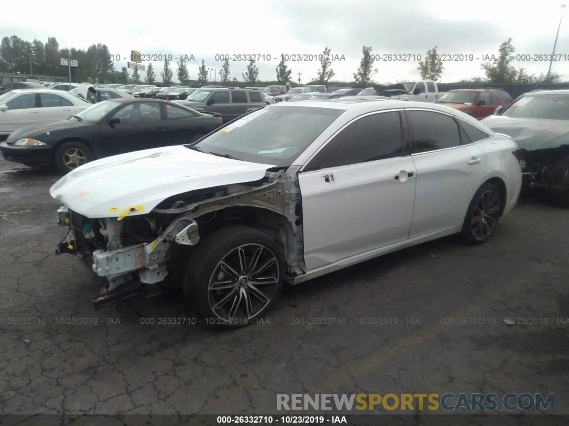 2 Photograph of a damaged car 4T1BZ1FB9KU001569 TOYOTA AVALON 2019