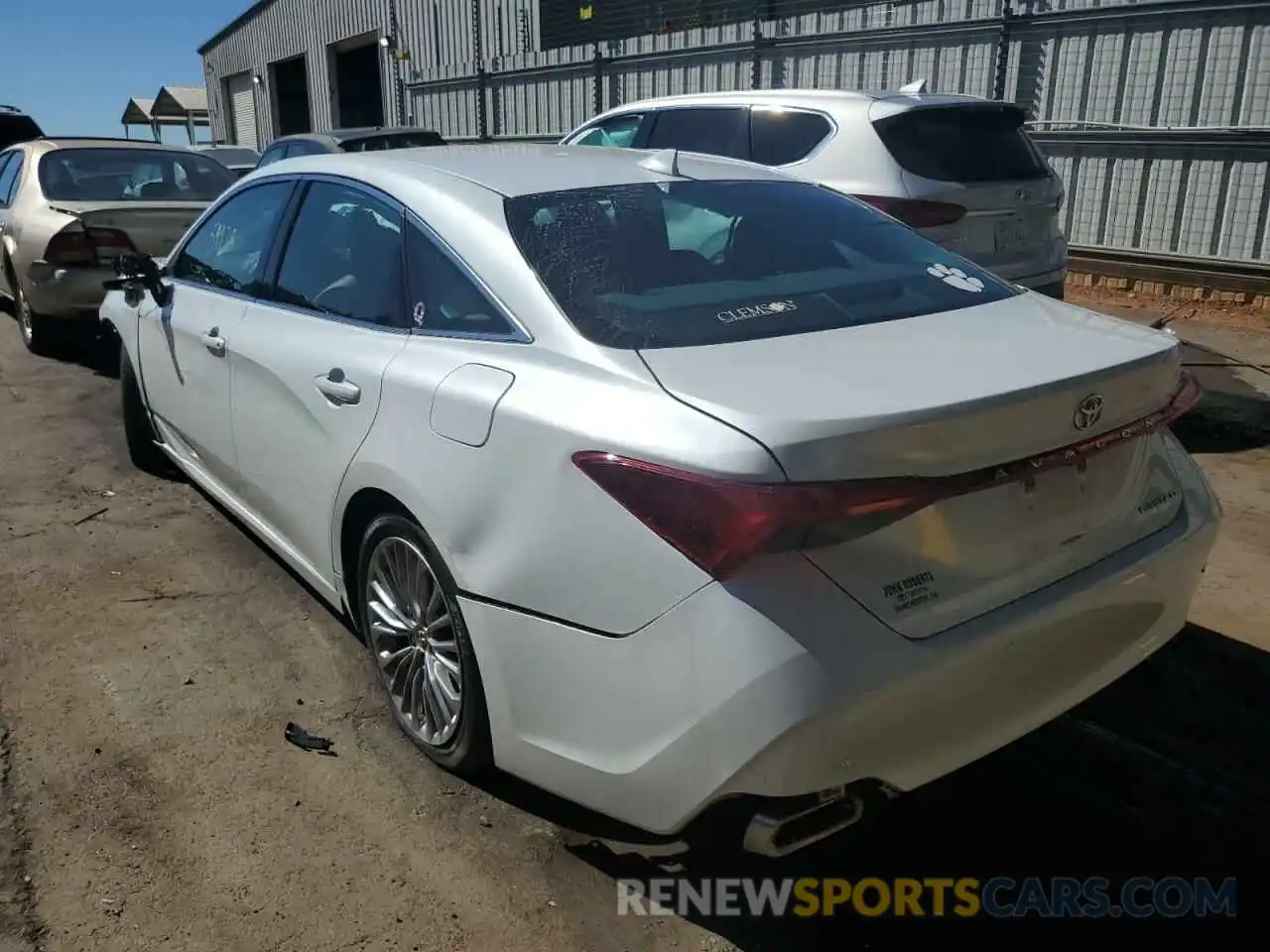 3 Photograph of a damaged car 4T1BZ1FB9KU003077 TOYOTA AVALON 2019