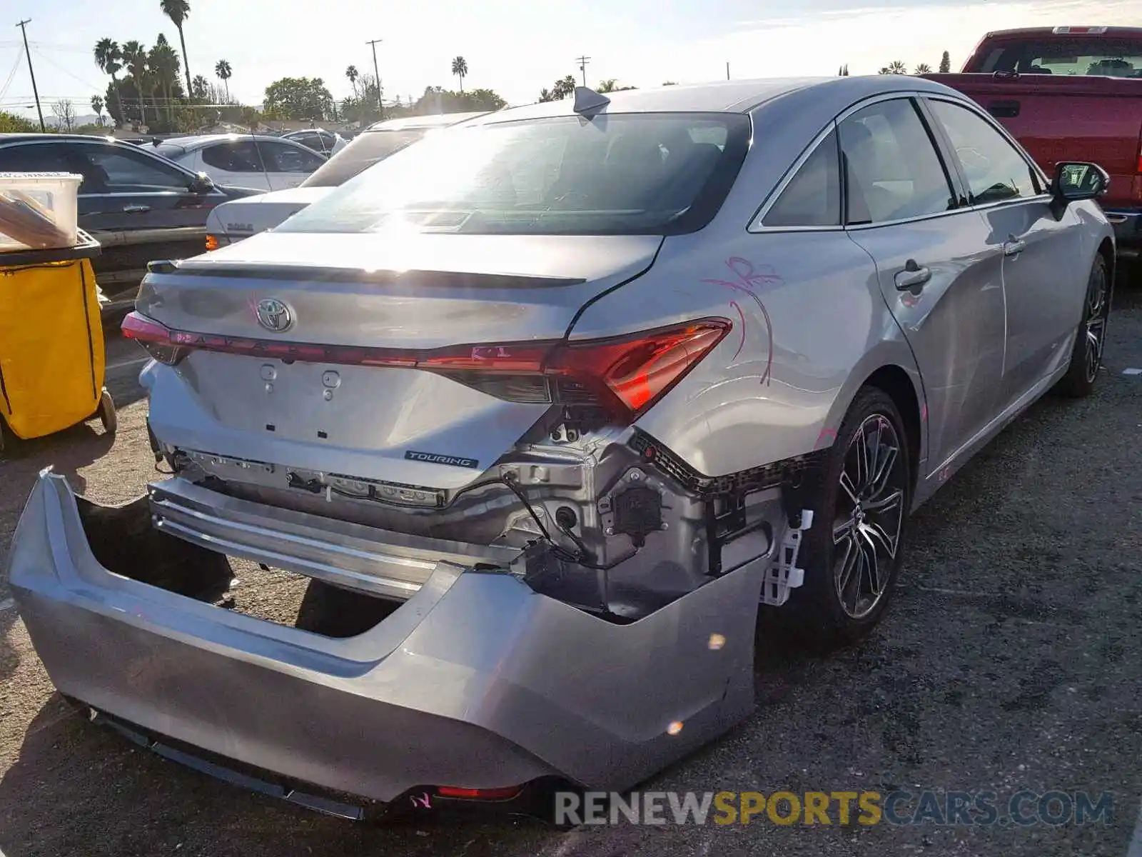 4 Photograph of a damaged car 4T1BZ1FB9KU003208 TOYOTA AVALON 2019