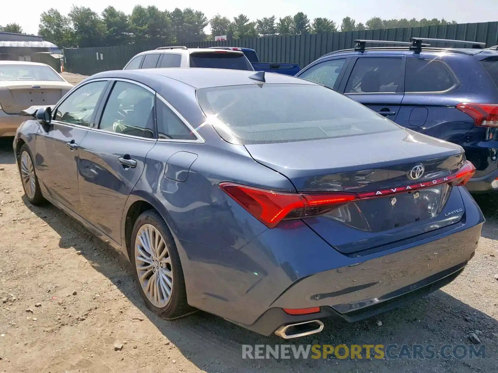 3 Photograph of a damaged car 4T1BZ1FB9KU004701 TOYOTA AVALON 2019