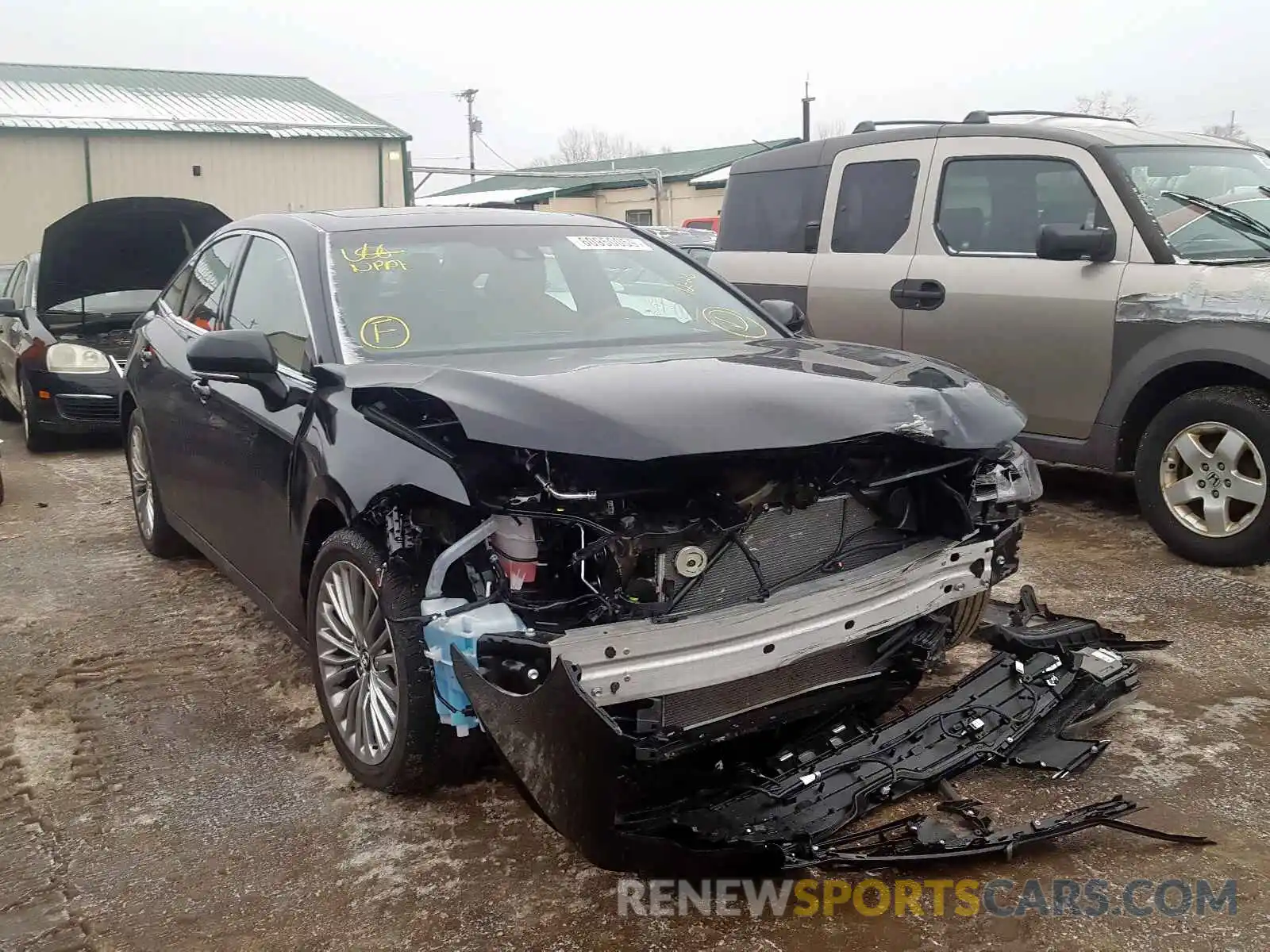 1 Photograph of a damaged car 4T1BZ1FB9KU005220 TOYOTA AVALON 2019