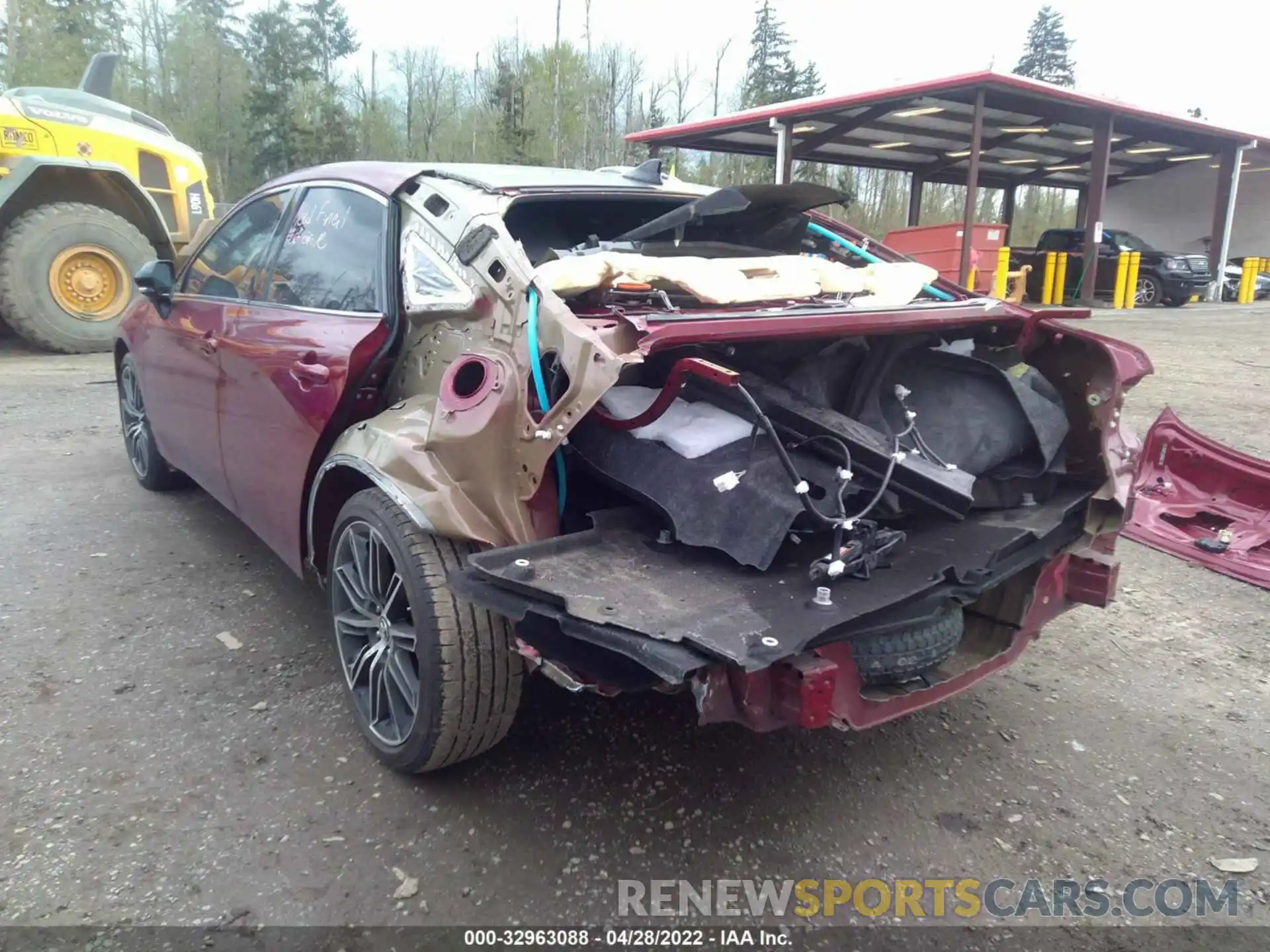 3 Photograph of a damaged car 4T1BZ1FB9KU006691 TOYOTA AVALON 2019