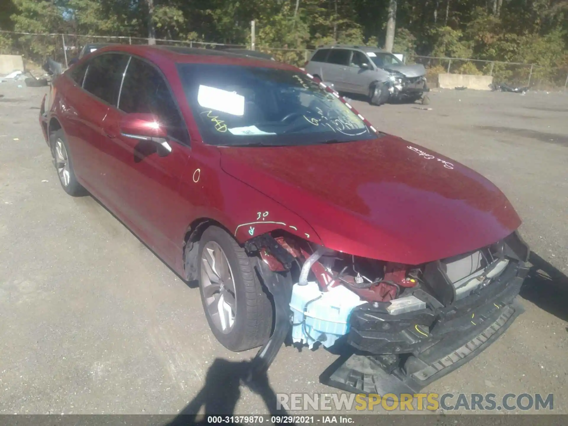 1 Photograph of a damaged car 4T1BZ1FB9KU010014 TOYOTA AVALON 2019