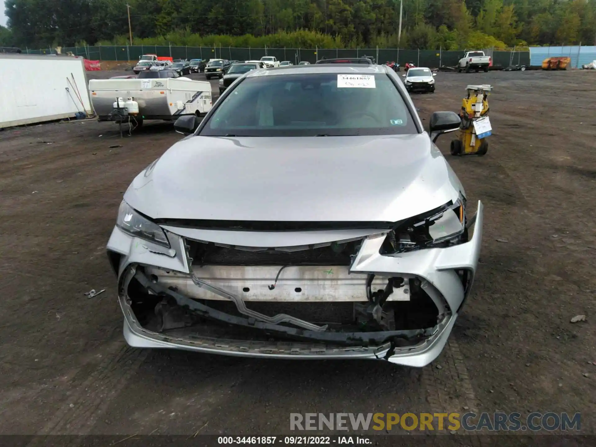 6 Photograph of a damaged car 4T1BZ1FB9KU010403 TOYOTA AVALON 2019