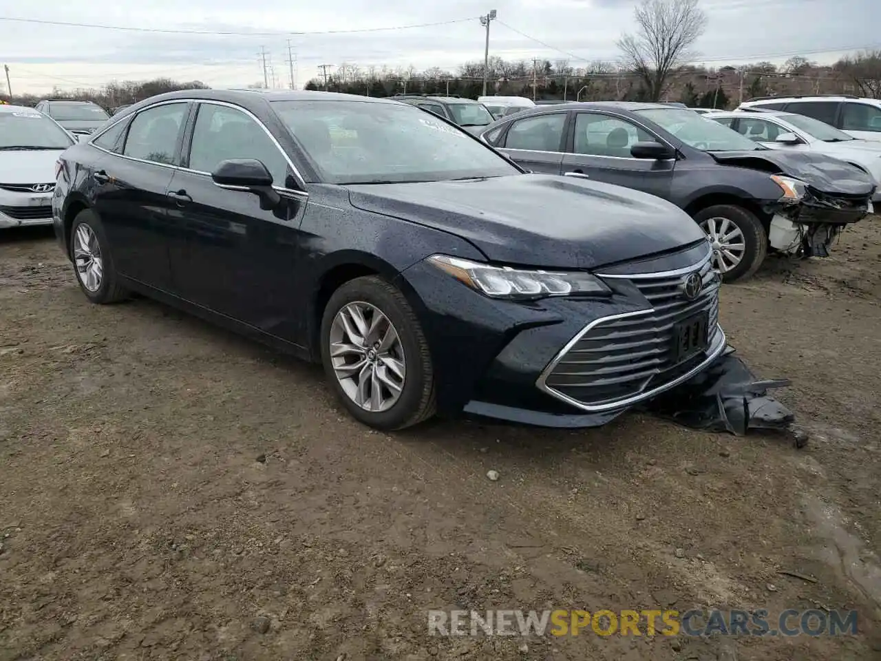 4 Photograph of a damaged car 4T1BZ1FB9KU012345 TOYOTA AVALON 2019