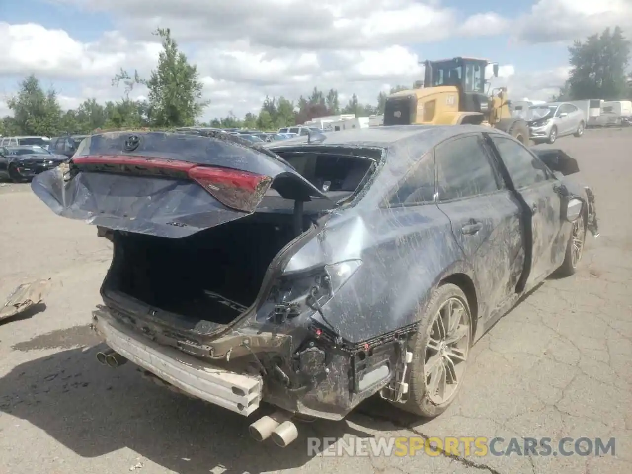 4 Photograph of a damaged car 4T1BZ1FB9KU016279 TOYOTA AVALON 2019