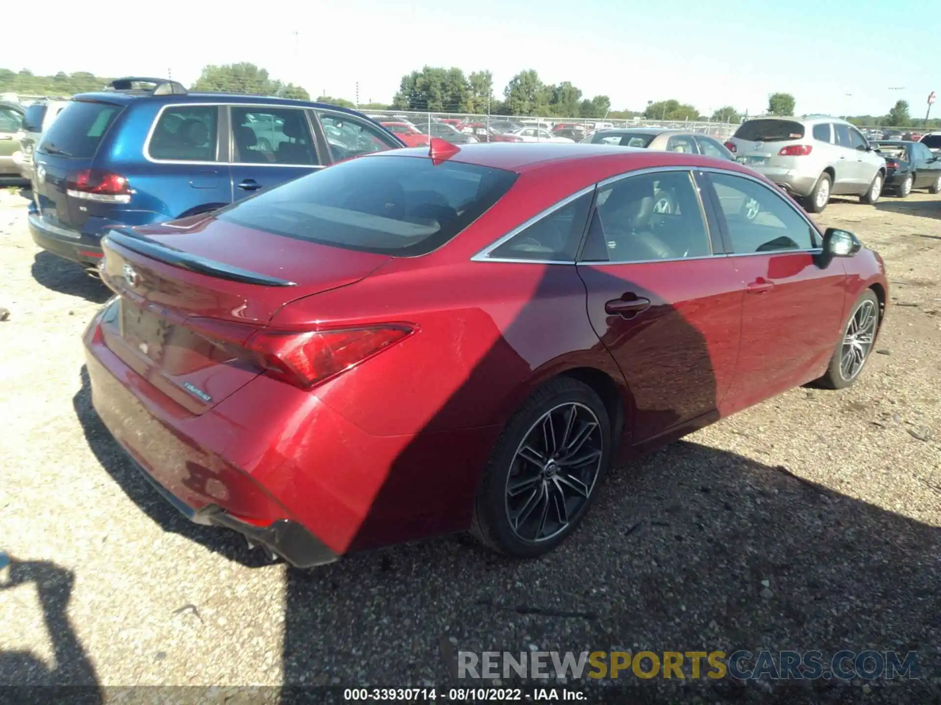 4 Photograph of a damaged car 4T1BZ1FB9KU019697 TOYOTA AVALON 2019