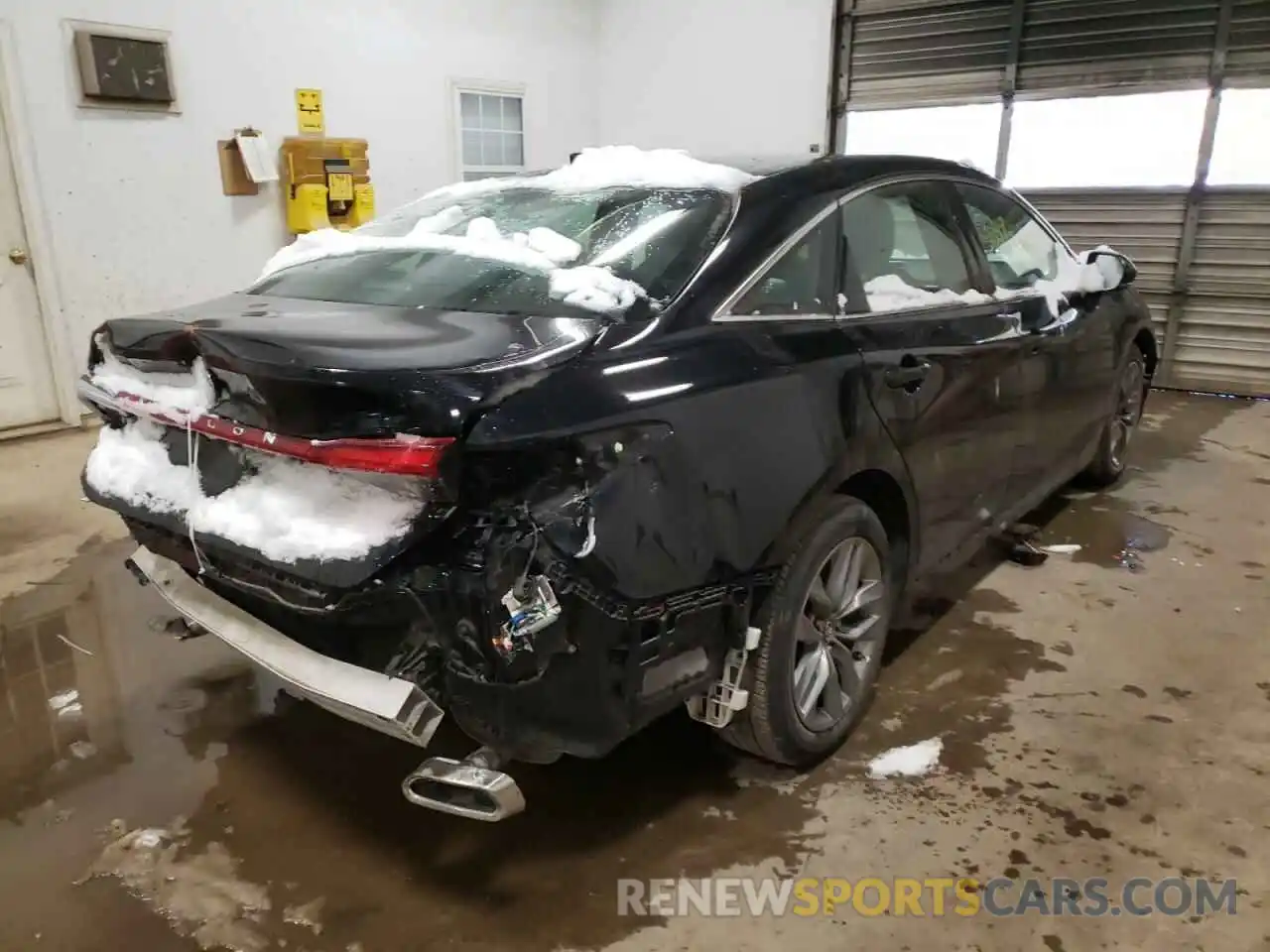 4 Photograph of a damaged car 4T1BZ1FB9KU021207 TOYOTA AVALON 2019