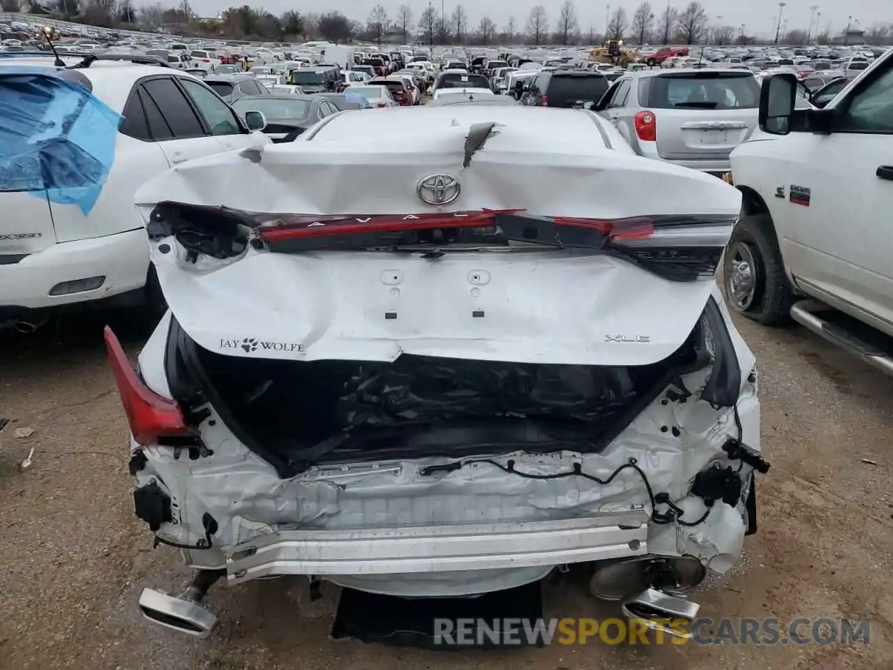 6 Photograph of a damaged car 4T1BZ1FB9KU022941 TOYOTA AVALON 2019