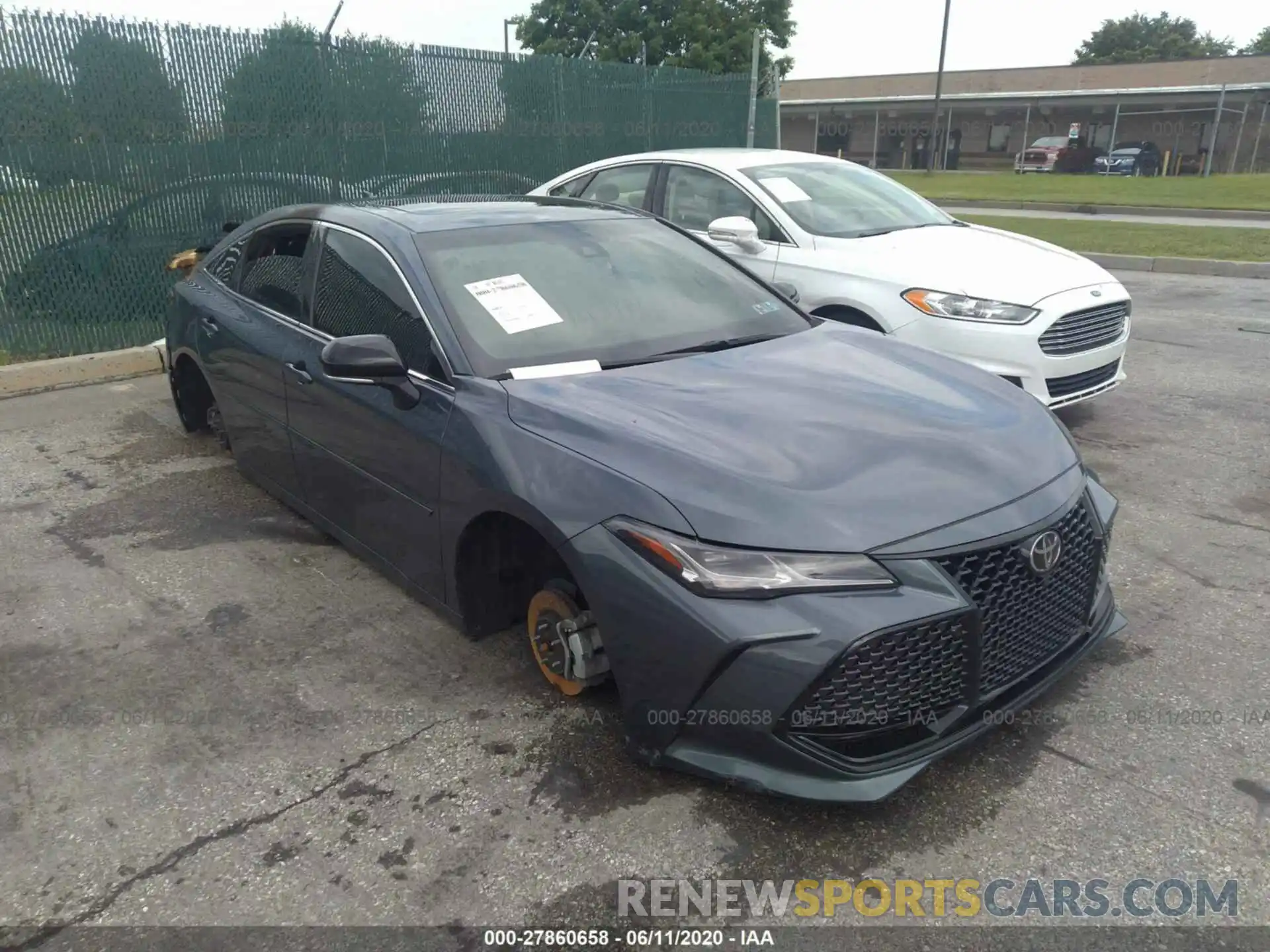 1 Photograph of a damaged car 4T1BZ1FB9KU023104 TOYOTA AVALON 2019