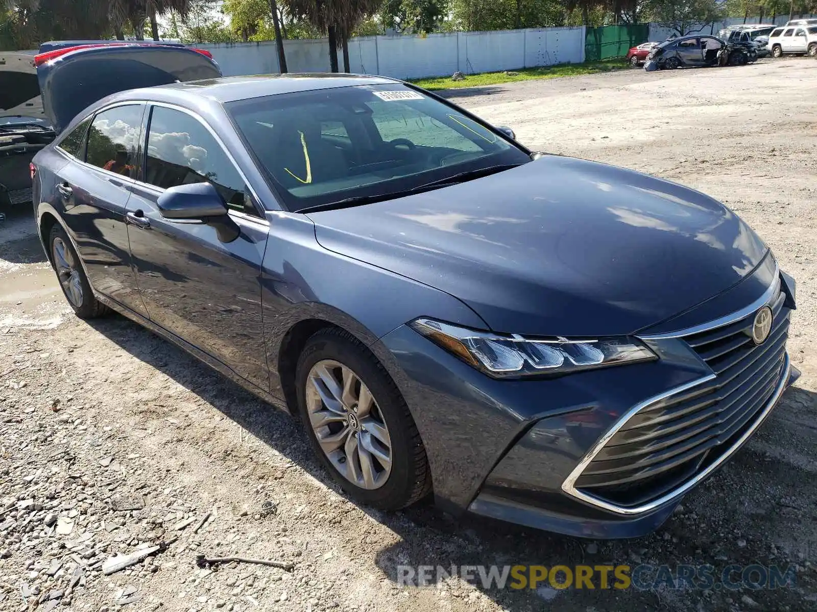 1 Photograph of a damaged car 4T1BZ1FB9KU025645 TOYOTA AVALON 2019