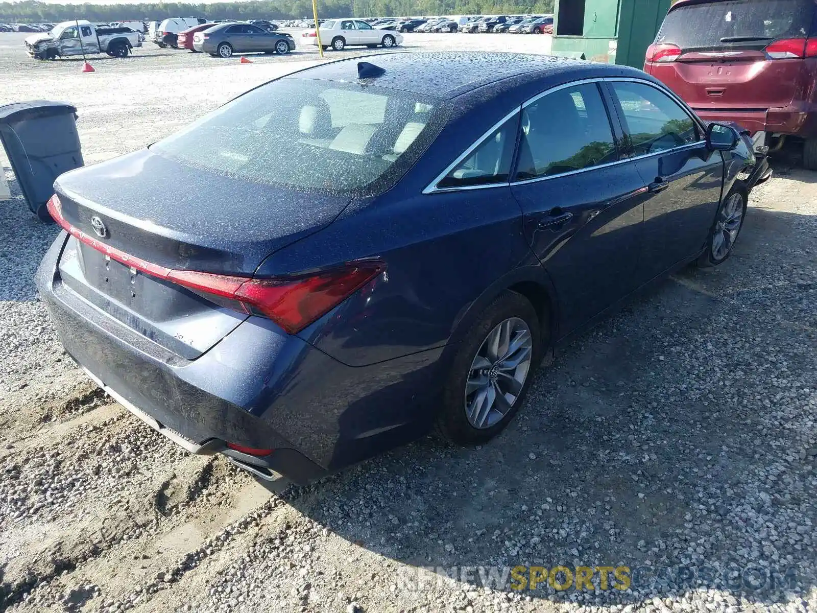 3 Photograph of a damaged car 4T1BZ1FB9KU029498 TOYOTA AVALON 2019