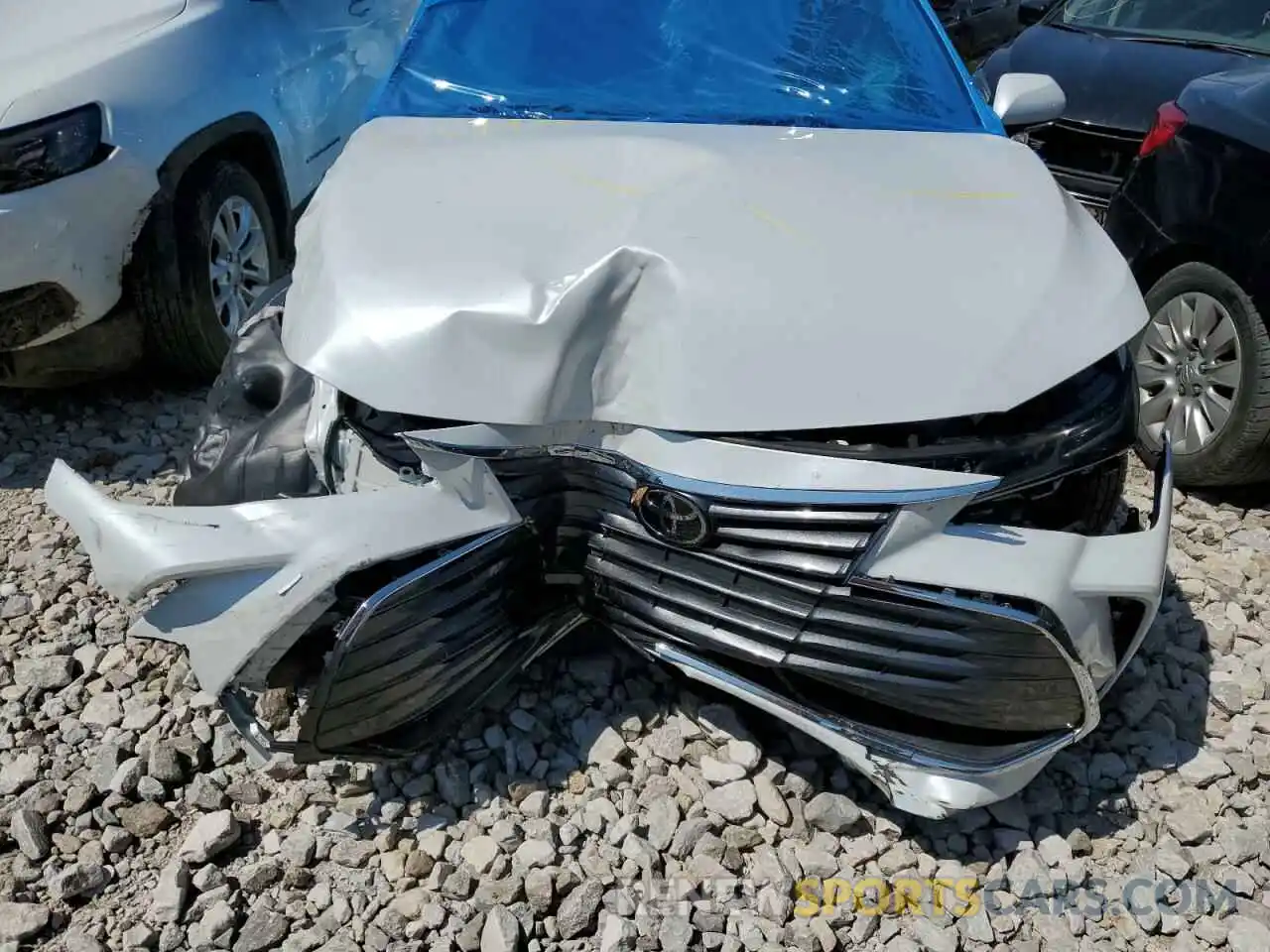 7 Photograph of a damaged car 4T1BZ1FB9KU030800 TOYOTA AVALON 2019