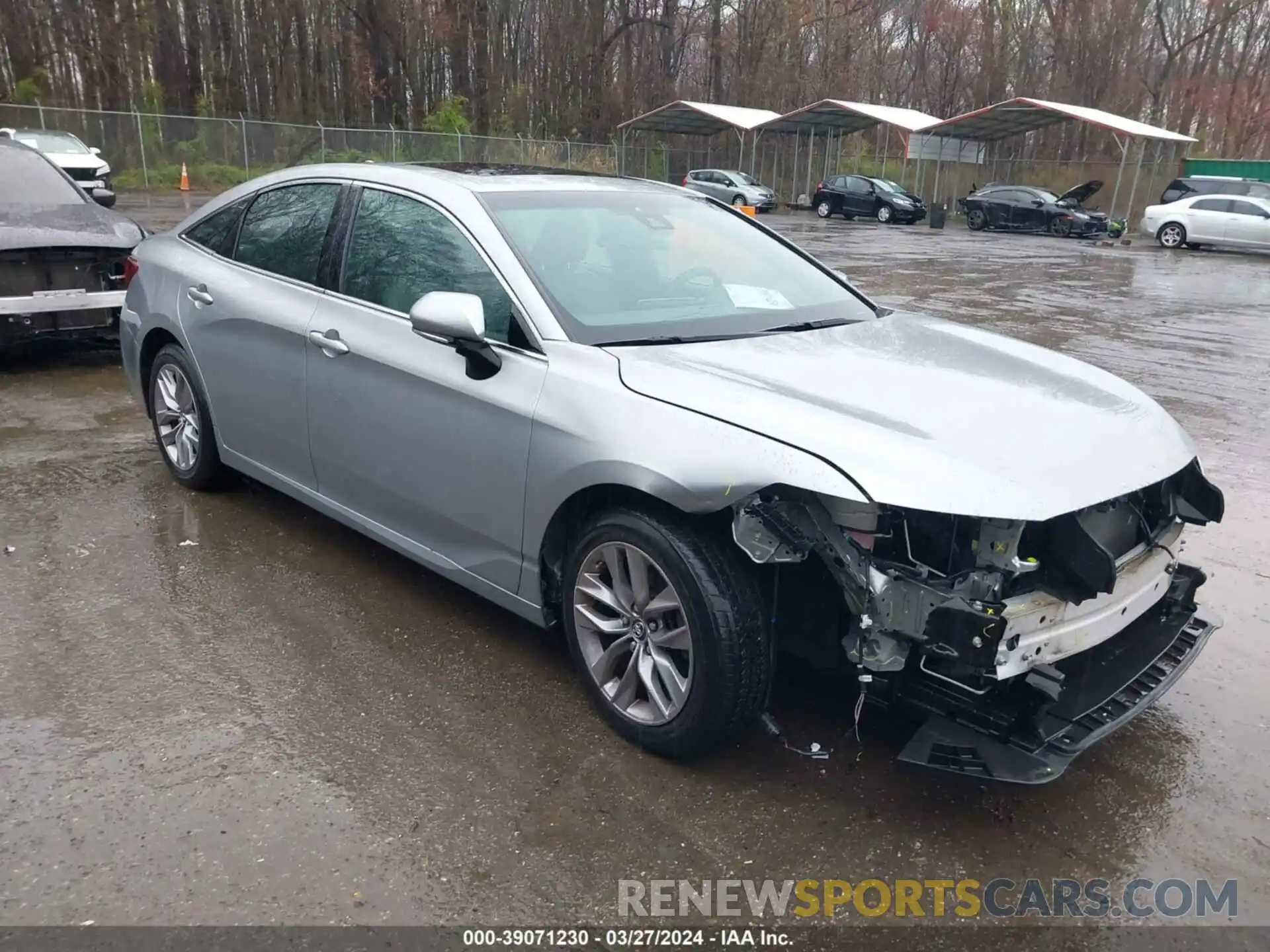 1 Photograph of a damaged car 4T1BZ1FB9KU031641 TOYOTA AVALON 2019