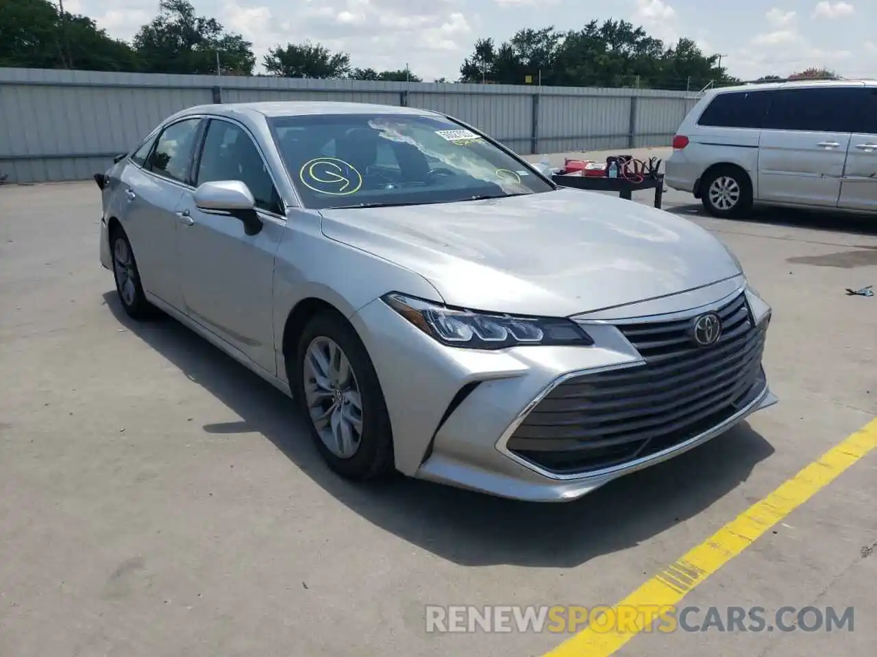 1 Photograph of a damaged car 4T1BZ1FB9KU032238 TOYOTA AVALON 2019