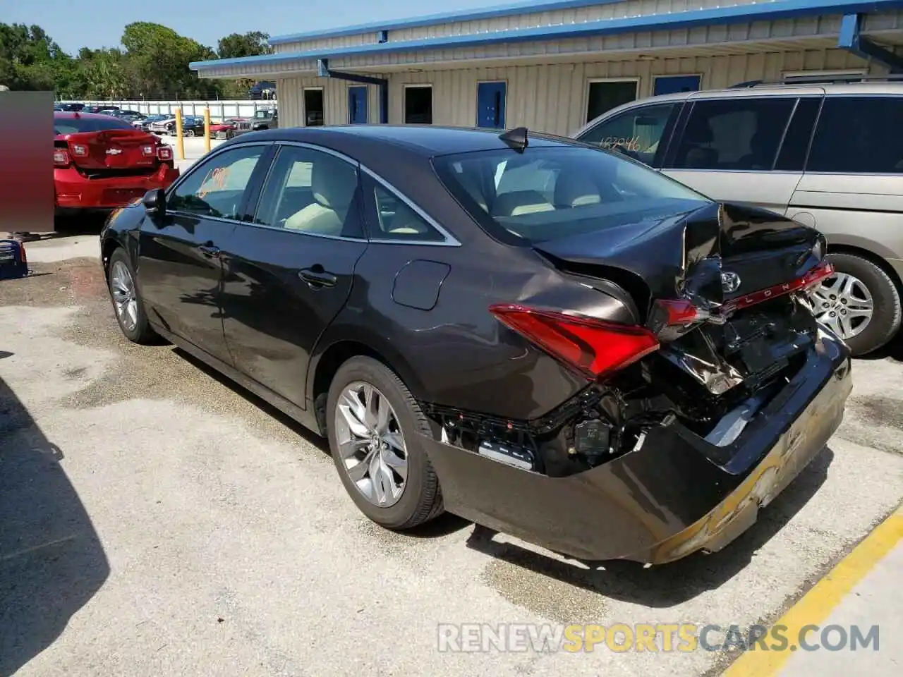 3 Photograph of a damaged car 4T1BZ1FB9KU036113 TOYOTA AVALON 2019