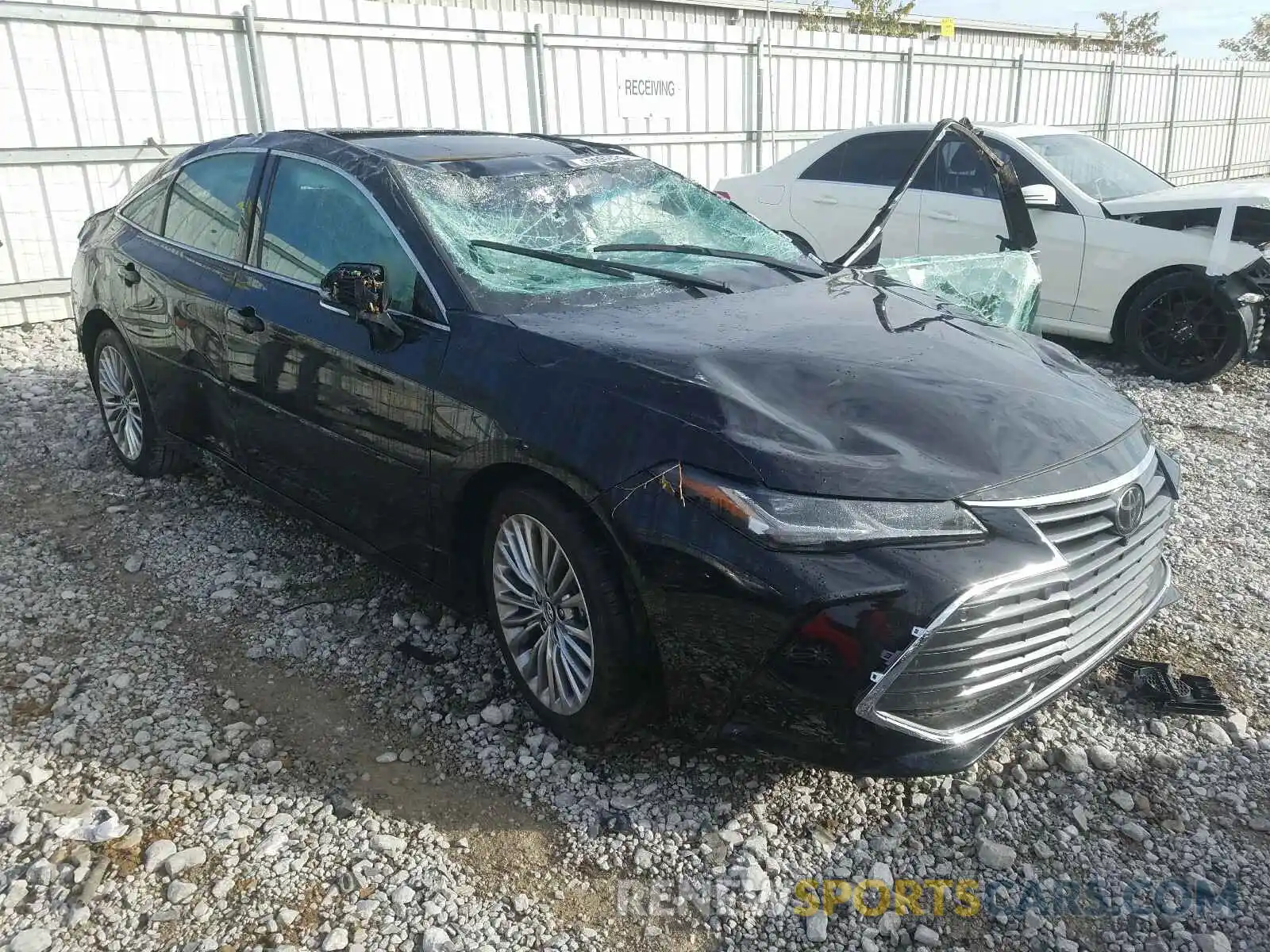 1 Photograph of a damaged car 4T1BZ1FB9KU036337 TOYOTA AVALON 2019