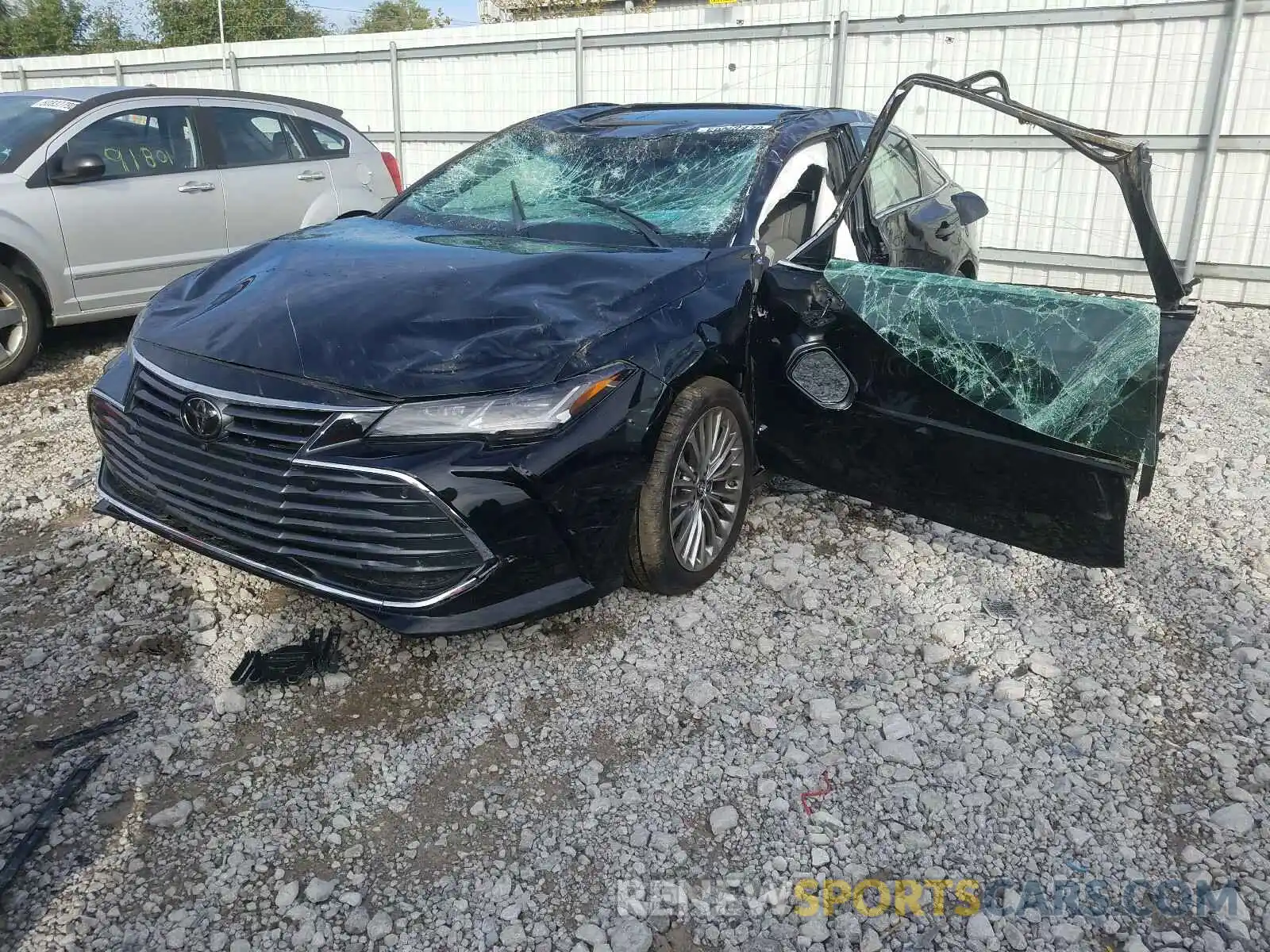 2 Photograph of a damaged car 4T1BZ1FB9KU036337 TOYOTA AVALON 2019