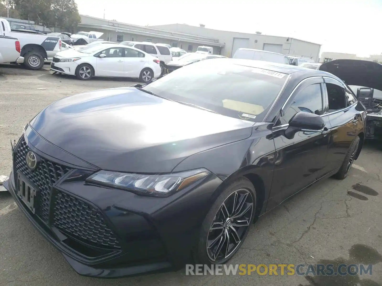 2 Photograph of a damaged car 4T1BZ1FBXKU001323 TOYOTA AVALON 2019