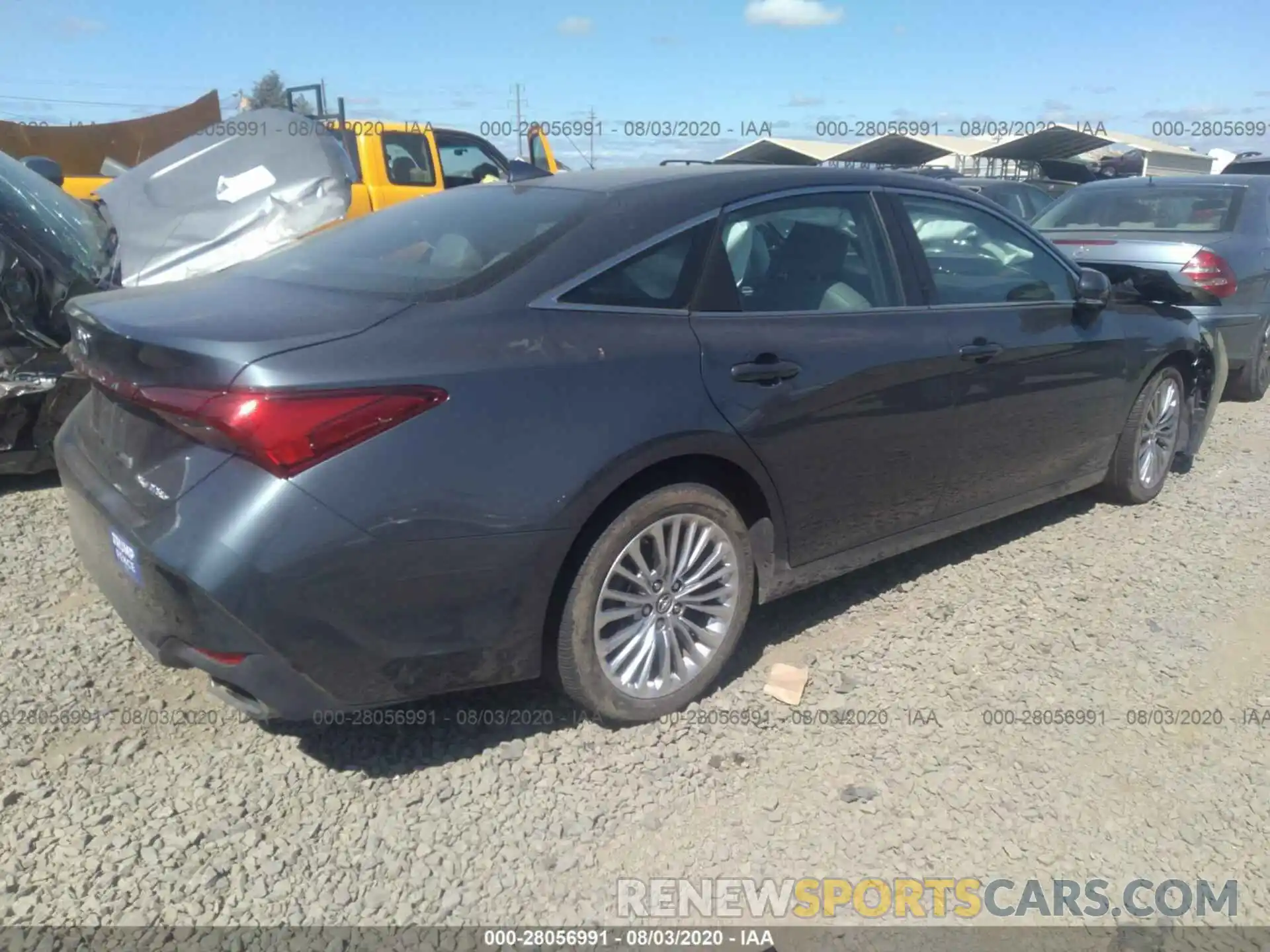 4 Photograph of a damaged car 4T1BZ1FBXKU001449 TOYOTA AVALON 2019