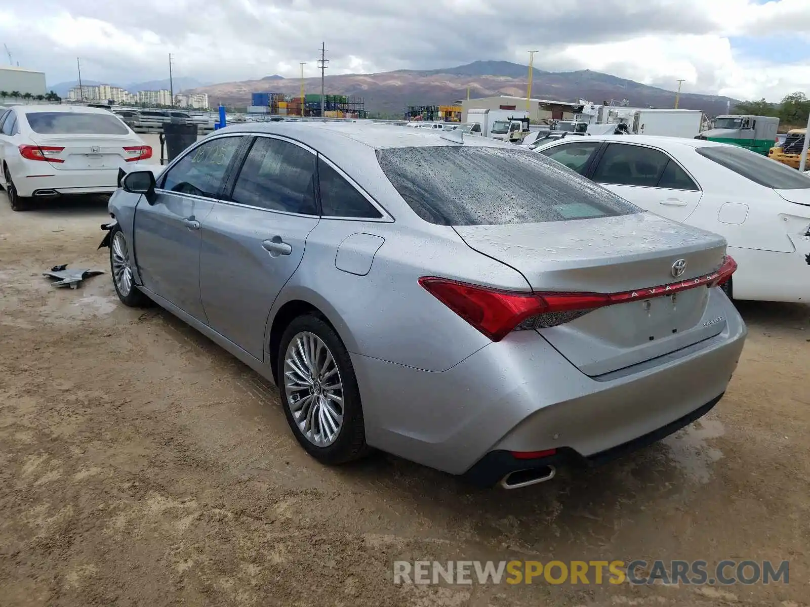 3 Photograph of a damaged car 4T1BZ1FBXKU001693 TOYOTA AVALON 2019