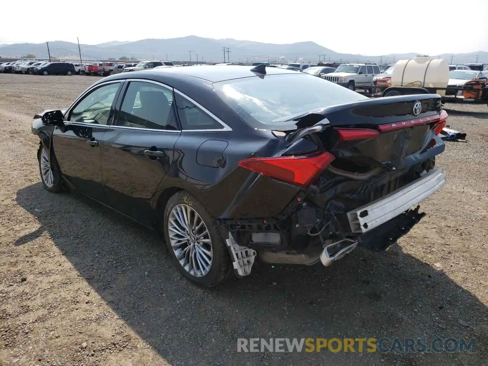 3 Photograph of a damaged car 4T1BZ1FBXKU001824 TOYOTA AVALON 2019