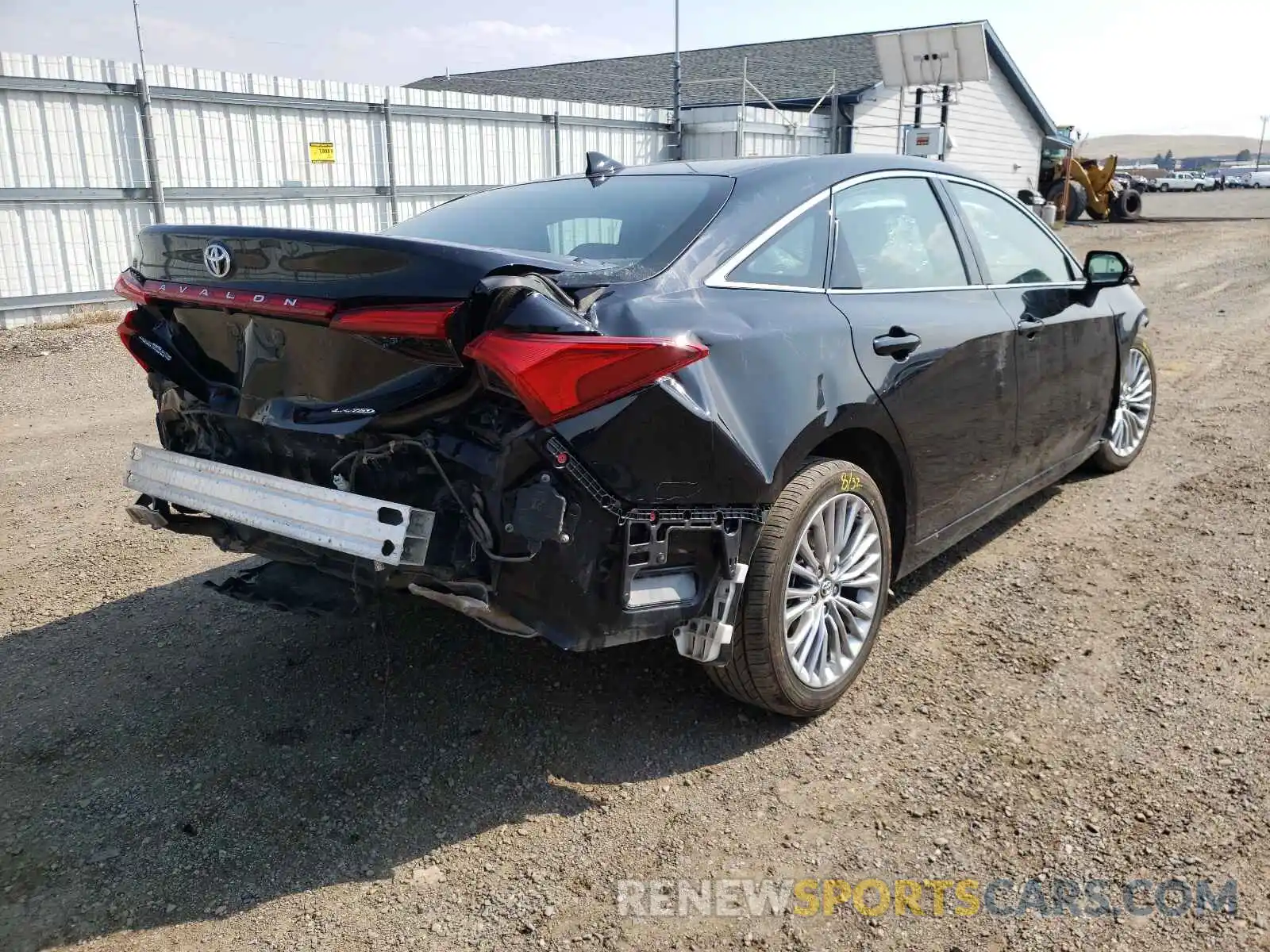 4 Фотография поврежденного автомобиля 4T1BZ1FBXKU001824 TOYOTA AVALON 2019