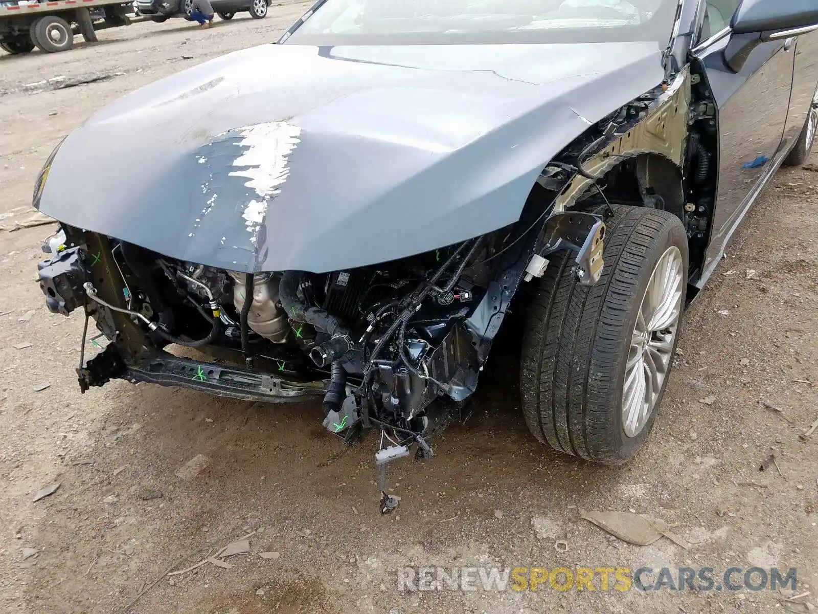 9 Photograph of a damaged car 4T1BZ1FBXKU002780 TOYOTA AVALON 2019