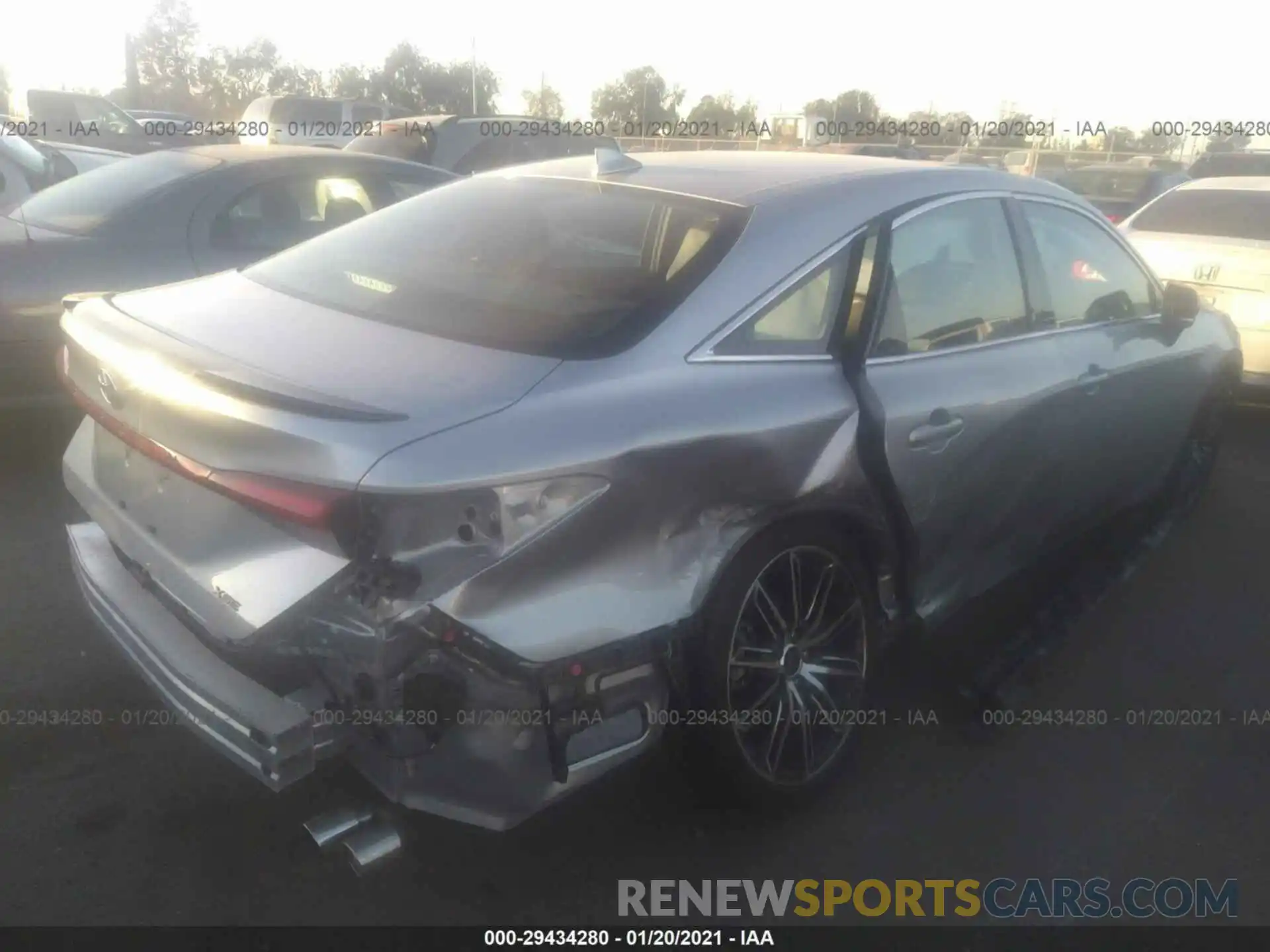 6 Photograph of a damaged car 4T1BZ1FBXKU002830 TOYOTA AVALON 2019