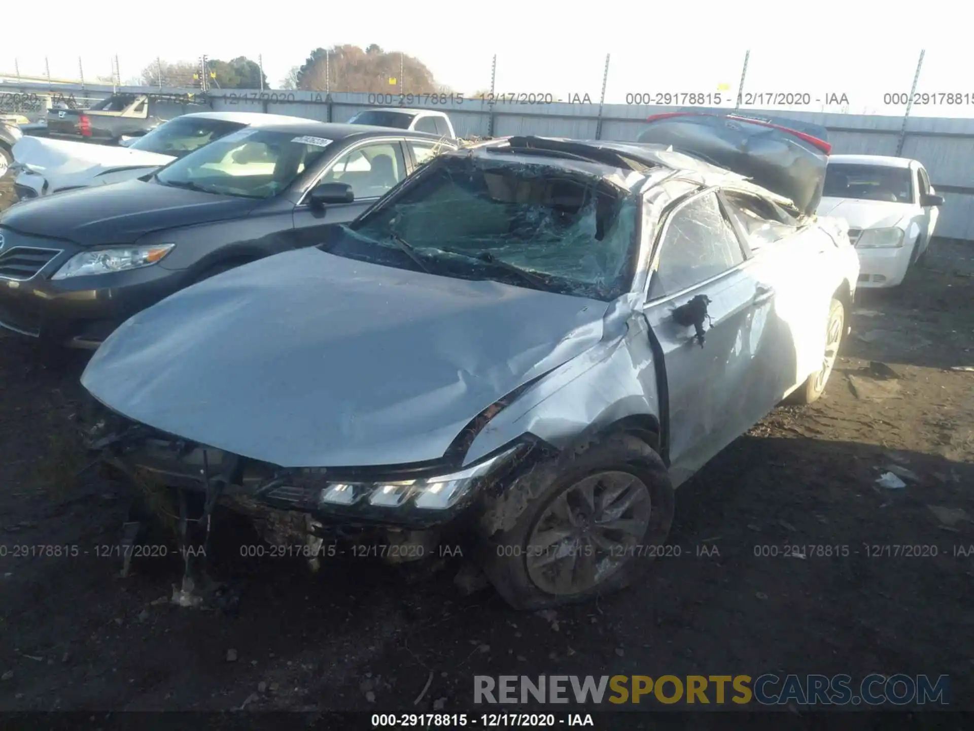 2 Photograph of a damaged car 4T1BZ1FBXKU003041 TOYOTA AVALON 2019