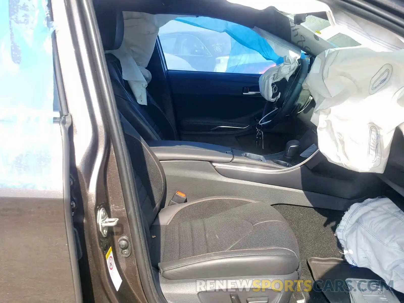 5 Photograph of a damaged car 4T1BZ1FBXKU003377 TOYOTA AVALON 2019