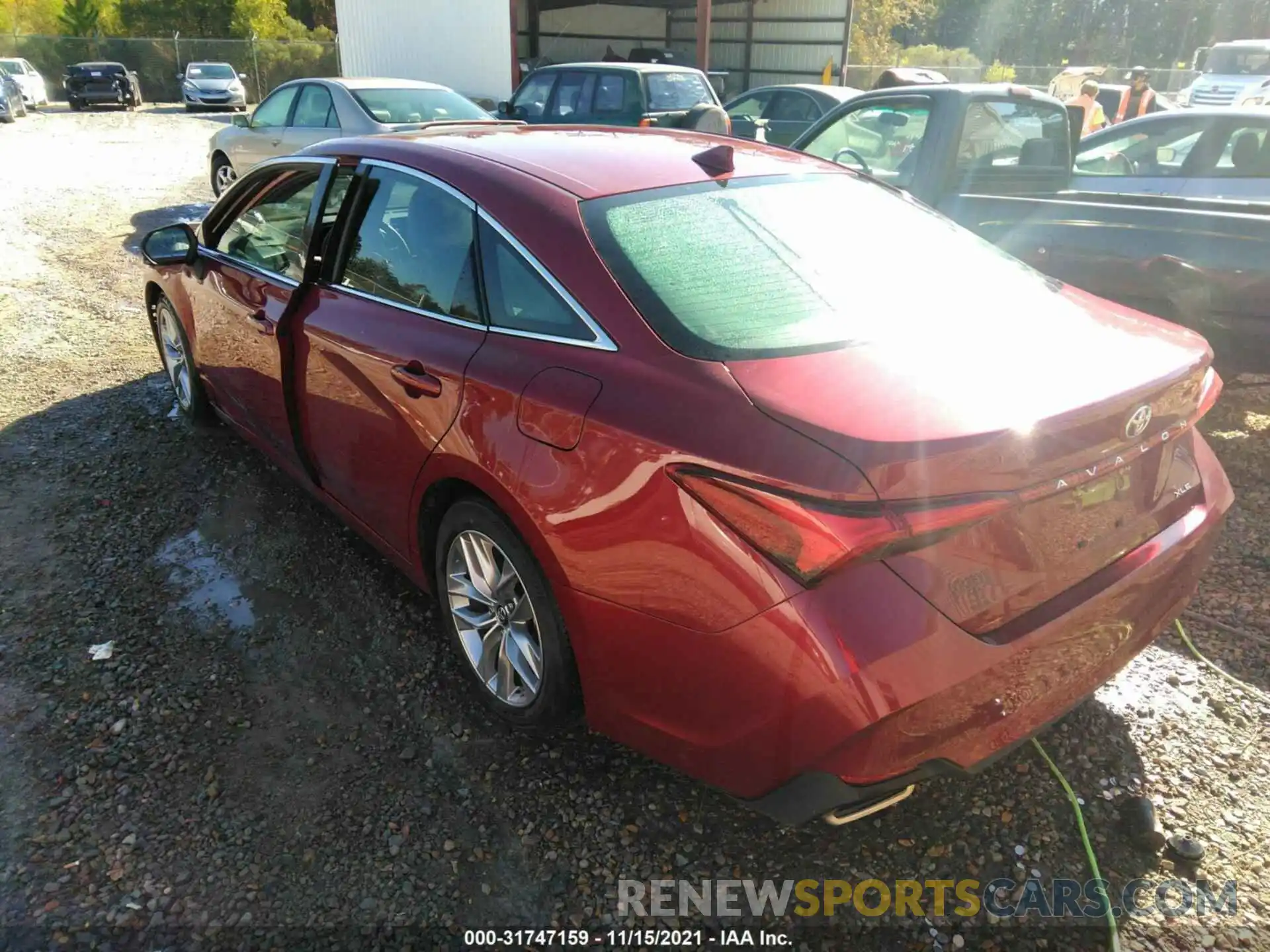 3 Photograph of a damaged car 4T1BZ1FBXKU003749 TOYOTA AVALON 2019