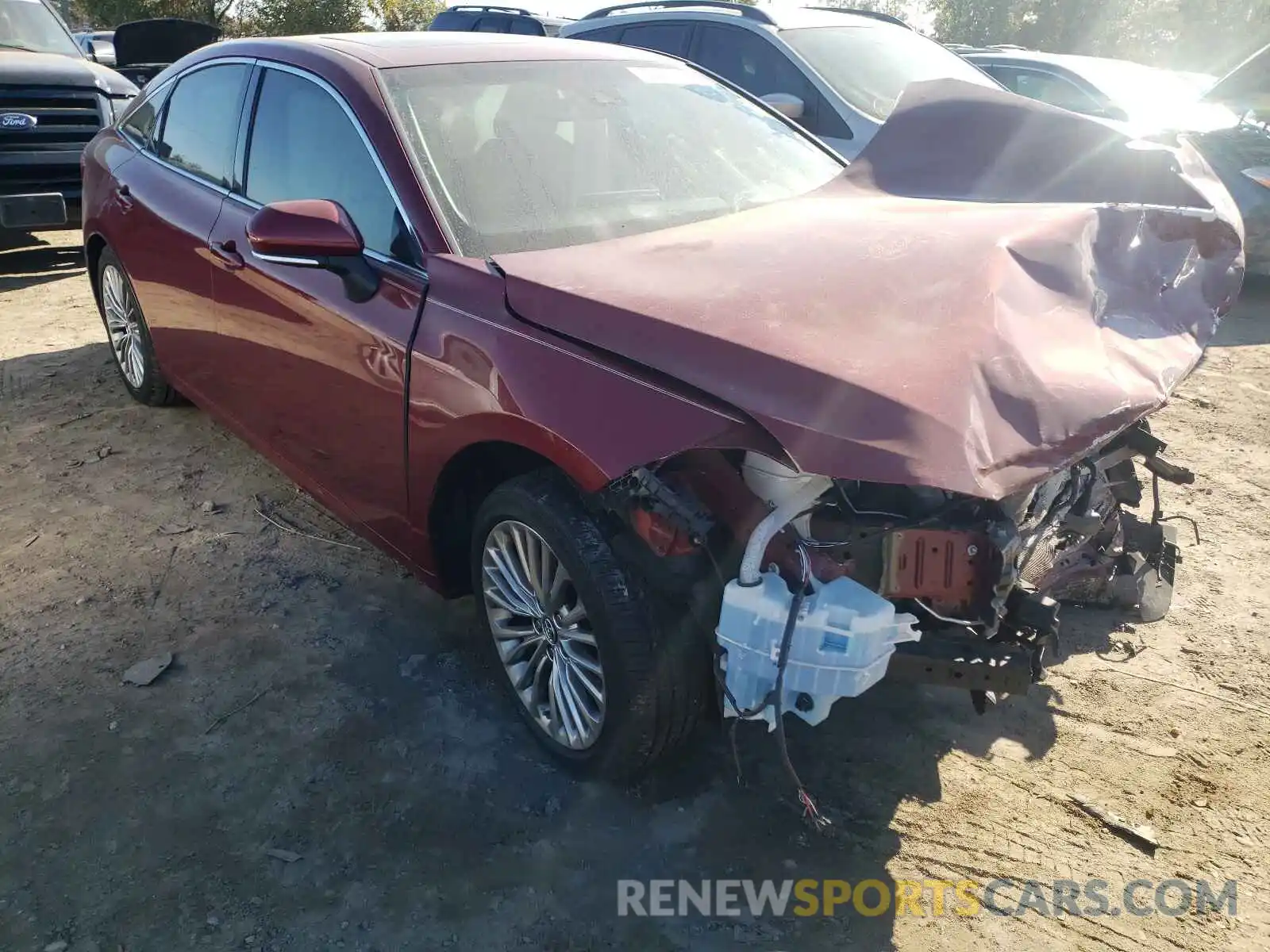 1 Photograph of a damaged car 4T1BZ1FBXKU003928 TOYOTA AVALON 2019