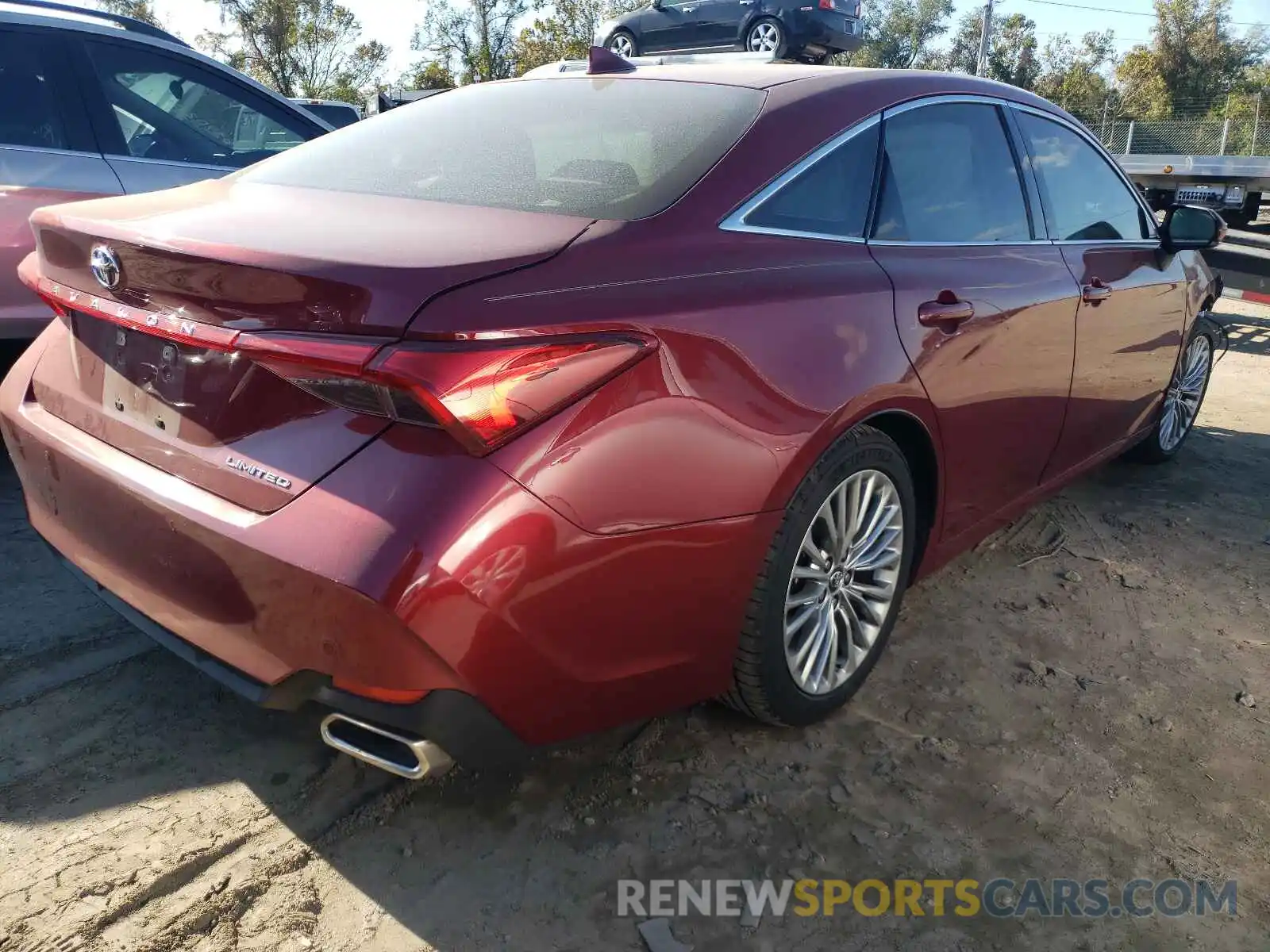 4 Photograph of a damaged car 4T1BZ1FBXKU003928 TOYOTA AVALON 2019