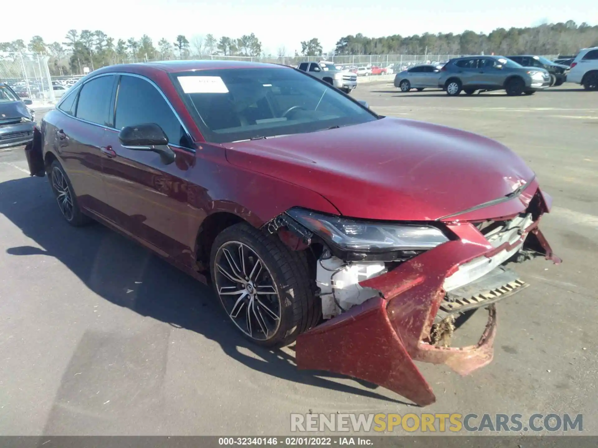 1 Photograph of a damaged car 4T1BZ1FBXKU006148 TOYOTA AVALON 2019