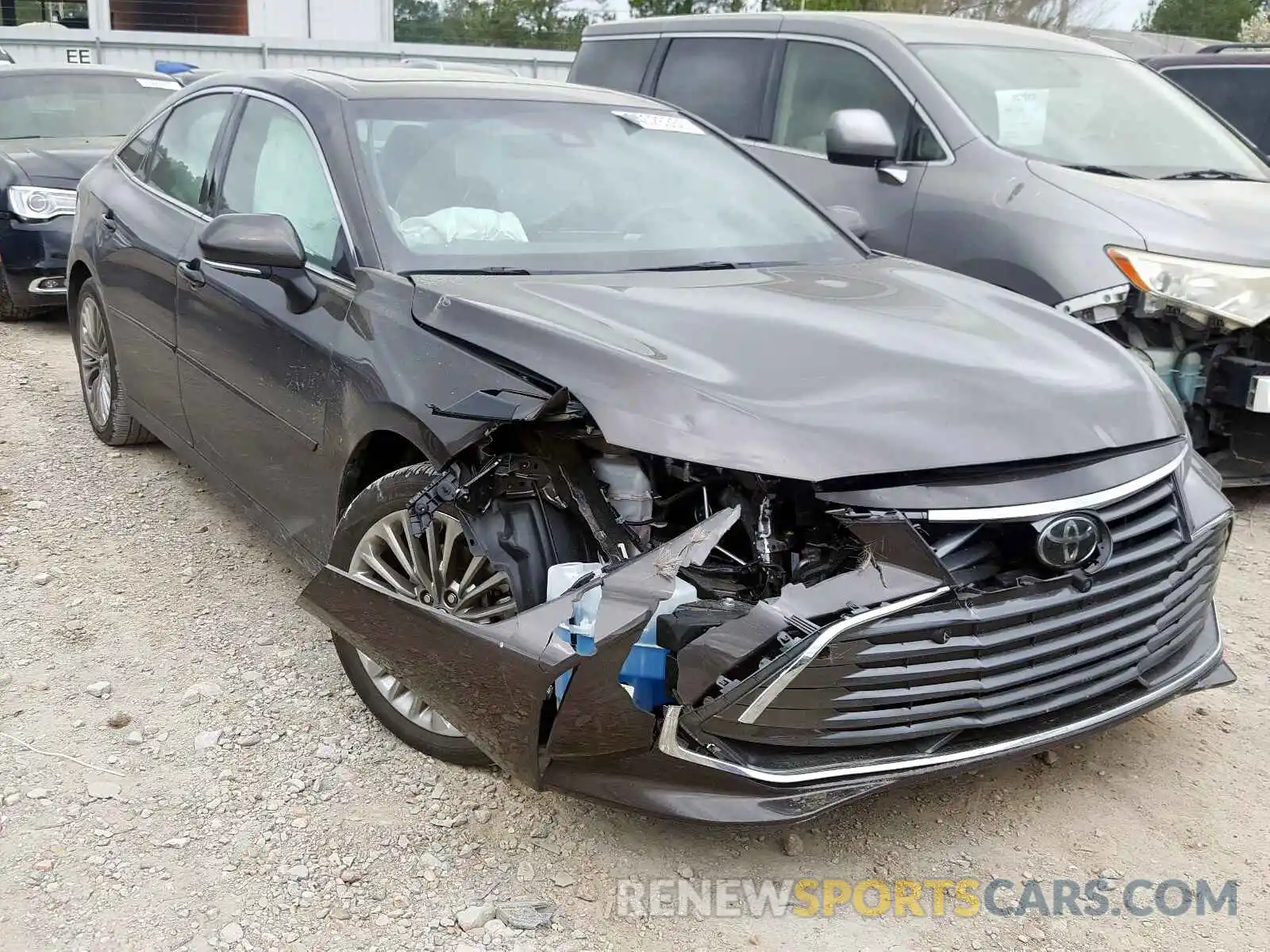 1 Photograph of a damaged car 4T1BZ1FBXKU006473 TOYOTA AVALON 2019