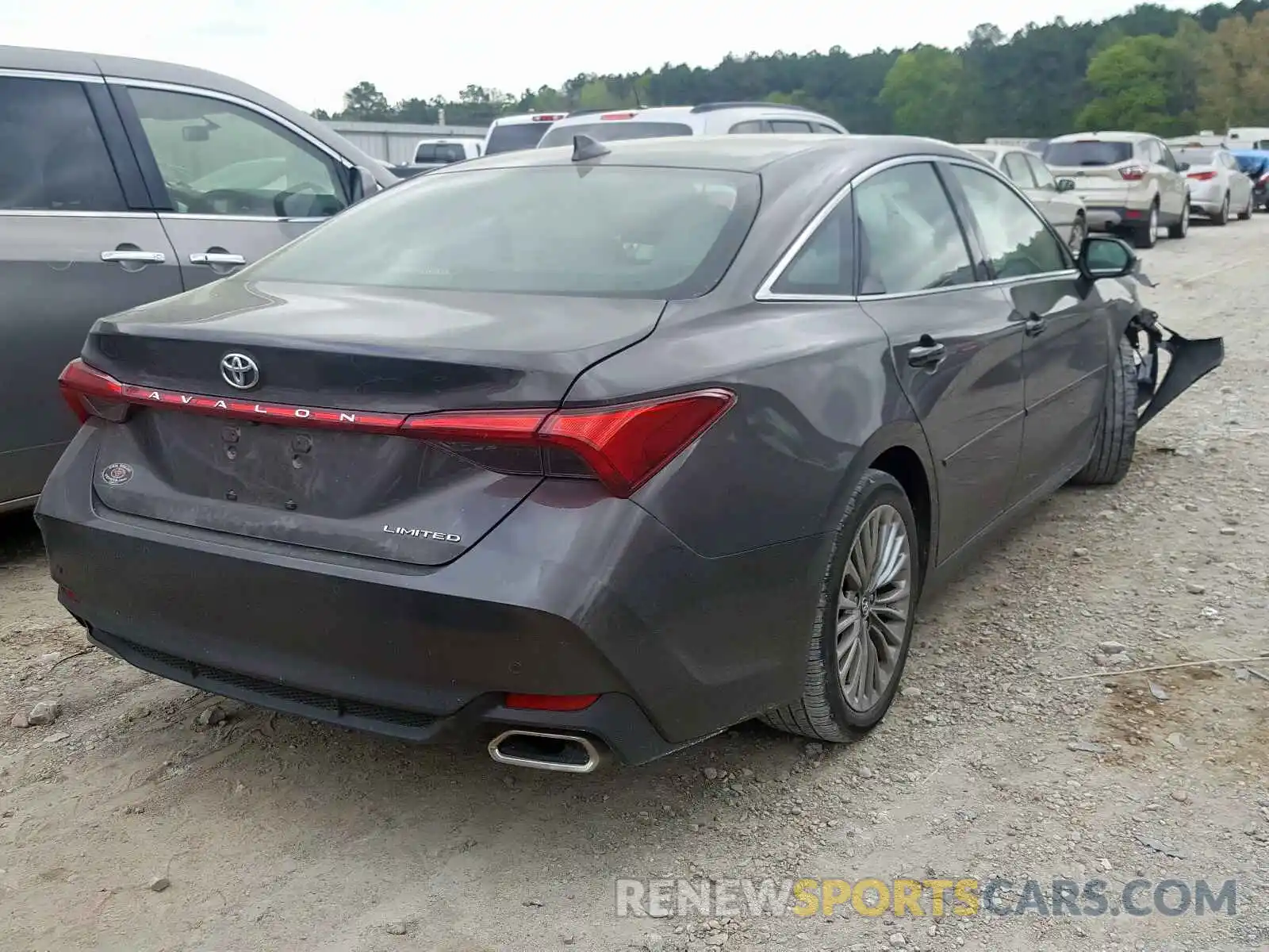 4 Photograph of a damaged car 4T1BZ1FBXKU006473 TOYOTA AVALON 2019