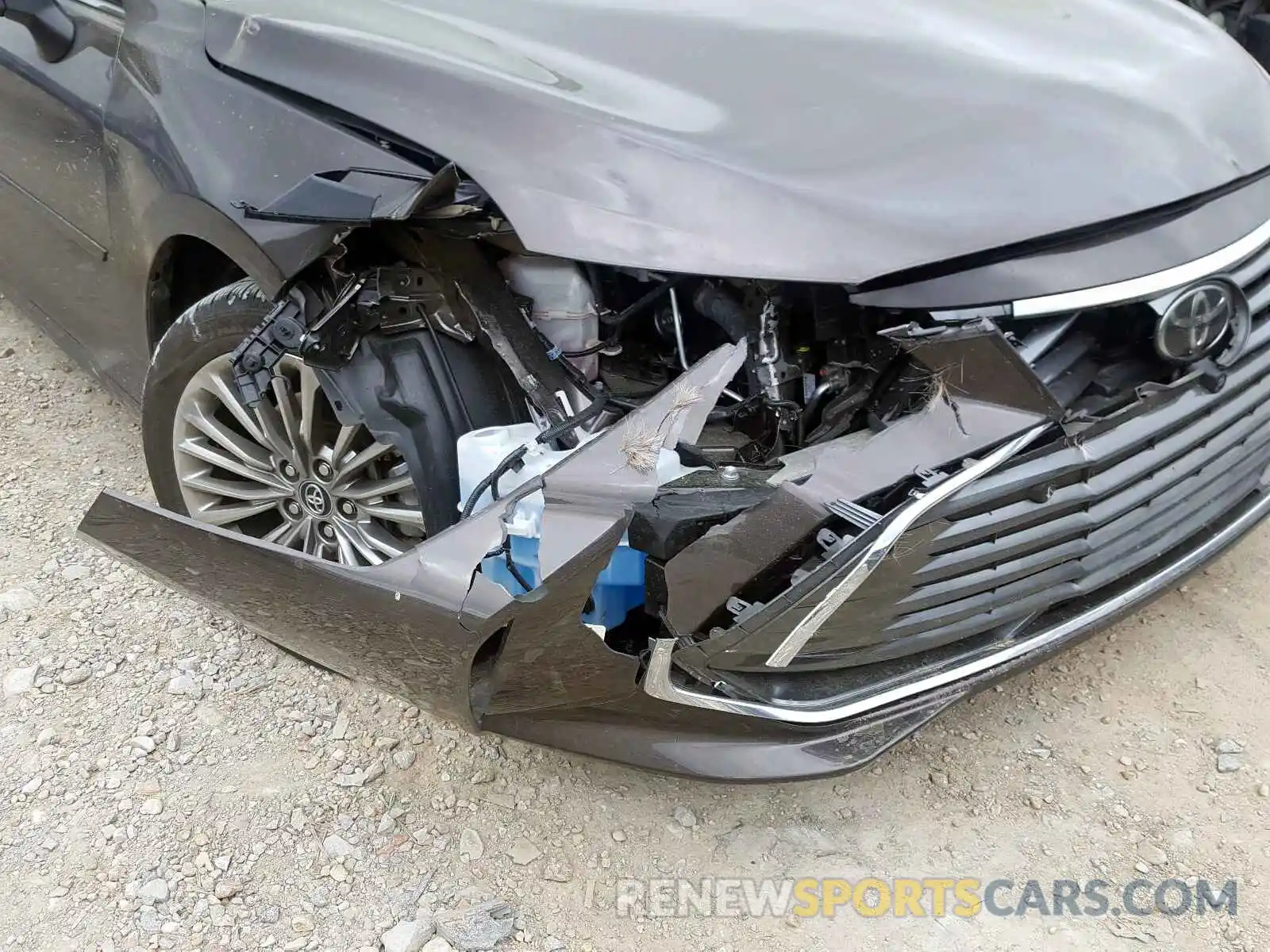 9 Photograph of a damaged car 4T1BZ1FBXKU006473 TOYOTA AVALON 2019